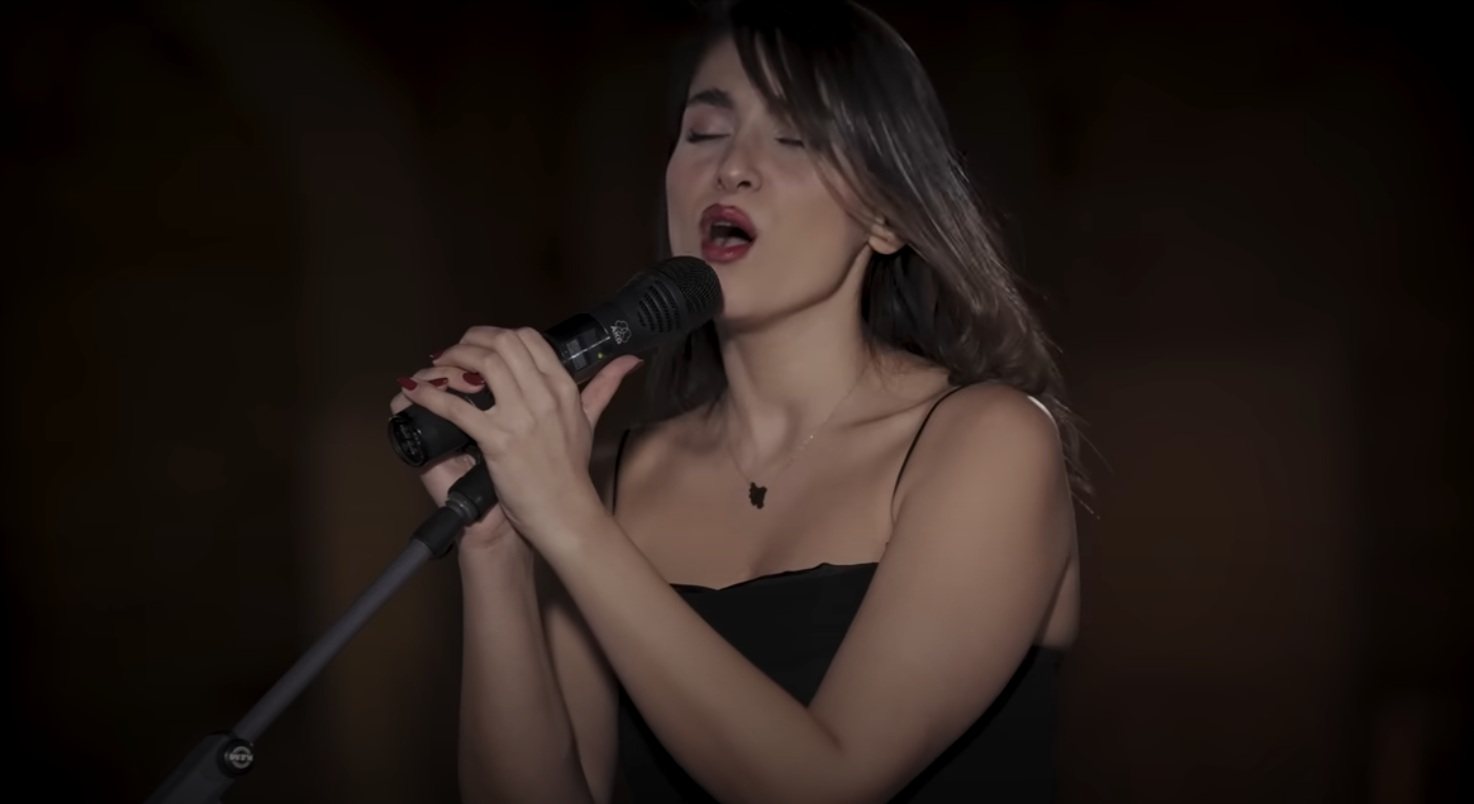 Parastoo Ahmadi posted her concert online on Wednesday, calling herself “a girl who wants to sing for the people I love”. Photo: YouTube/Parastoo Ahmadi