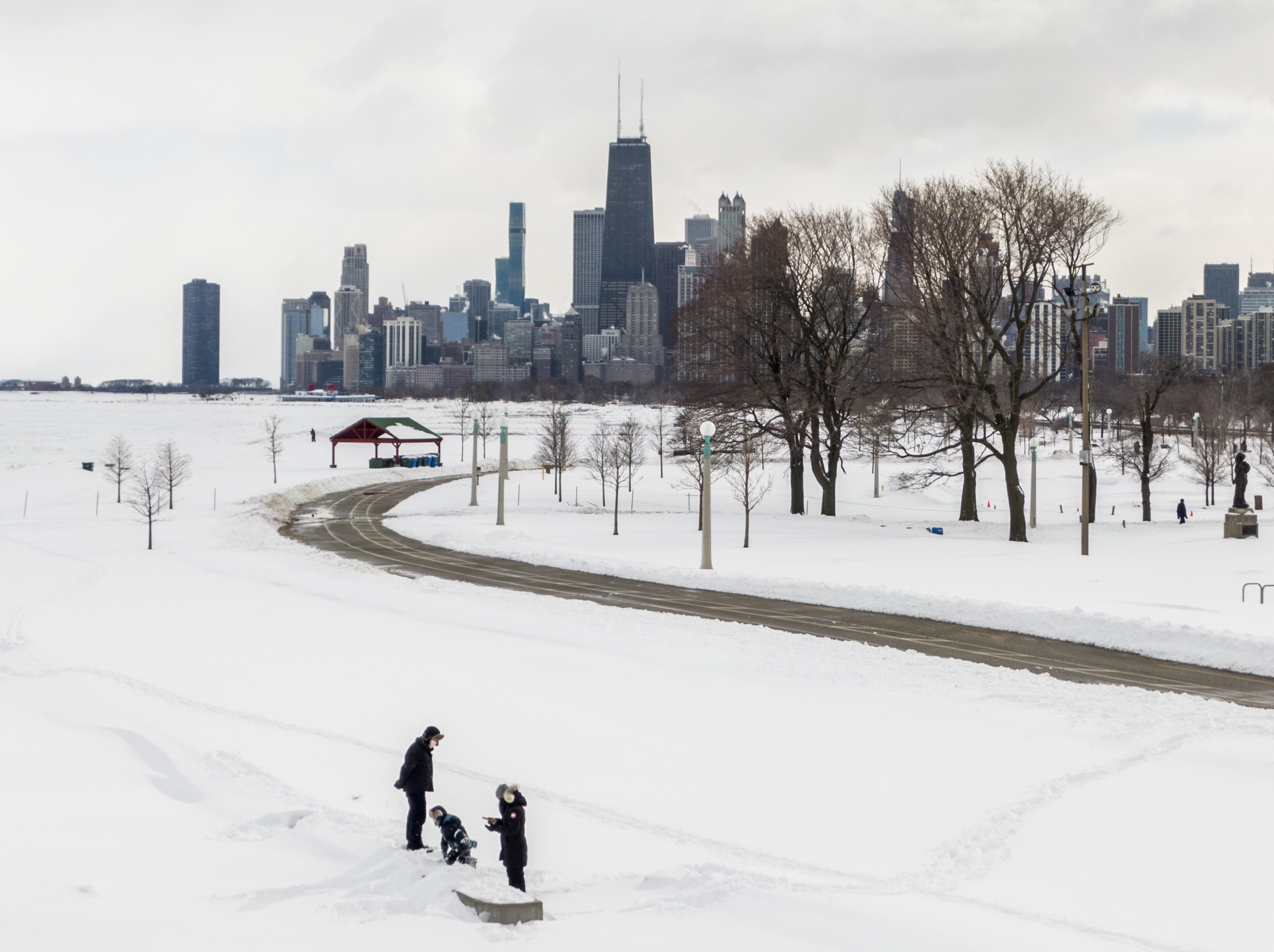 The Chicago skyline seen after a snowstorm. Photo: EPA-EFE