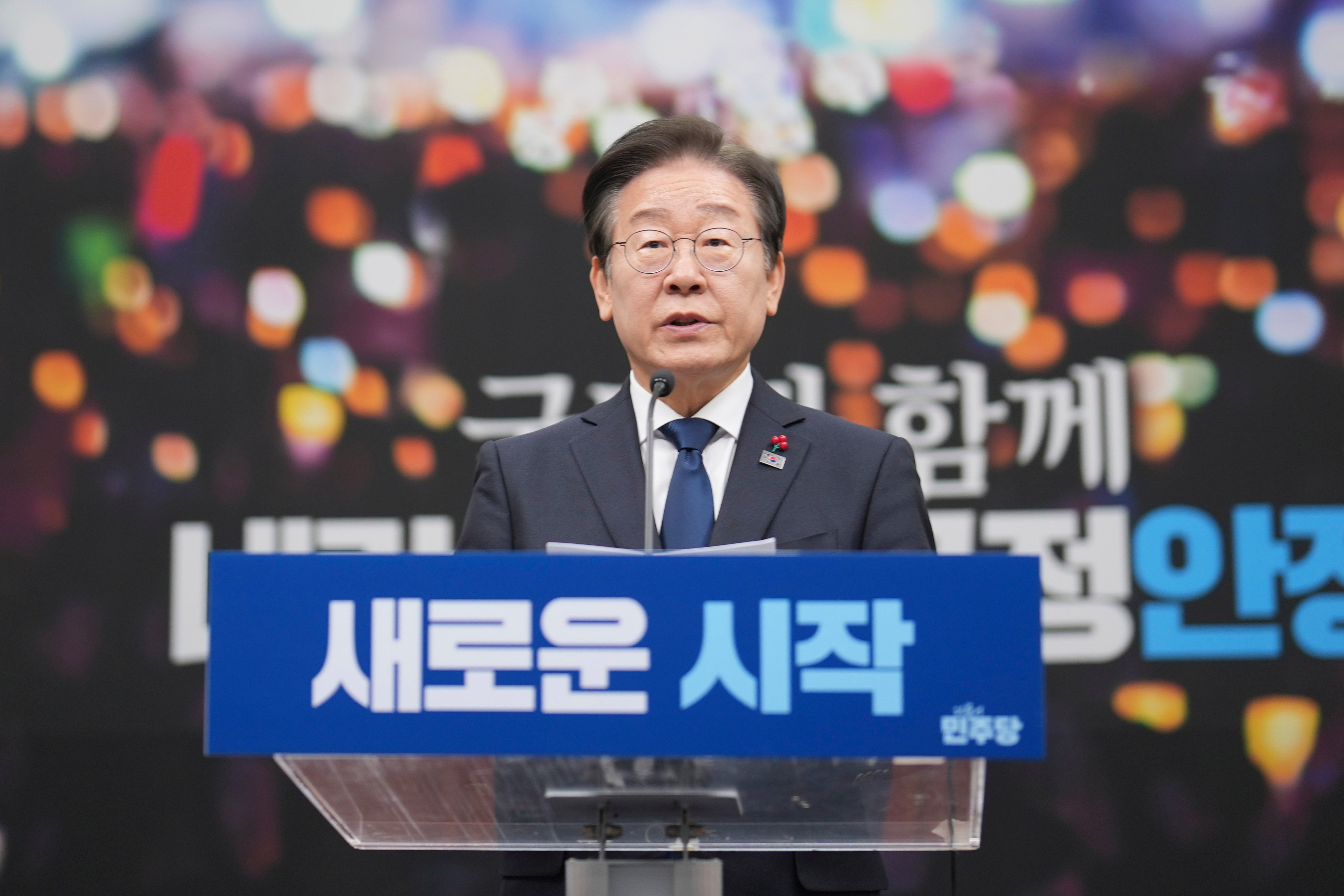 South Korea’s opposition Democratic Party leader Lee Jae-myung speaks during a press conference on the removal of President from office. Photo: AP