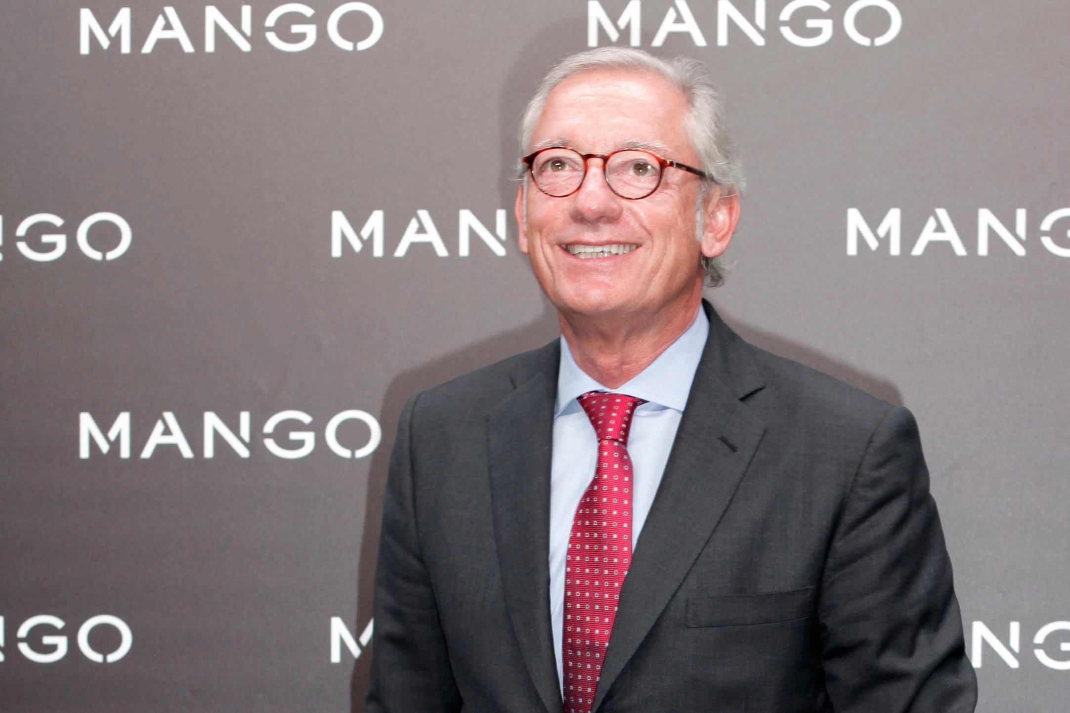 Isak Andic, the founder of Spanish fashion brand Mango, arrives at a show in Paris in May 2011. Photo: AP