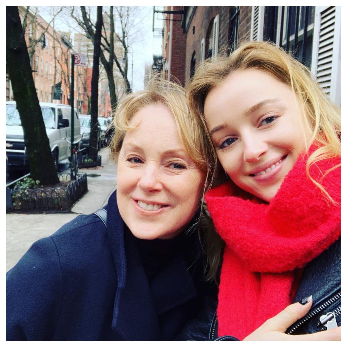 Meet Sally Dynevor, Phoebe Dynevor’s doting mum who’s a renowned actress in her own right. Photo: @sallydynevor/Instagram