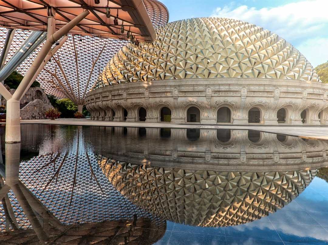 Niushoushan’s domed Usnisa Palace in Nanjing, China, houses a sacred Buddhist relic. Photo: Instagram @fabionodariphoto