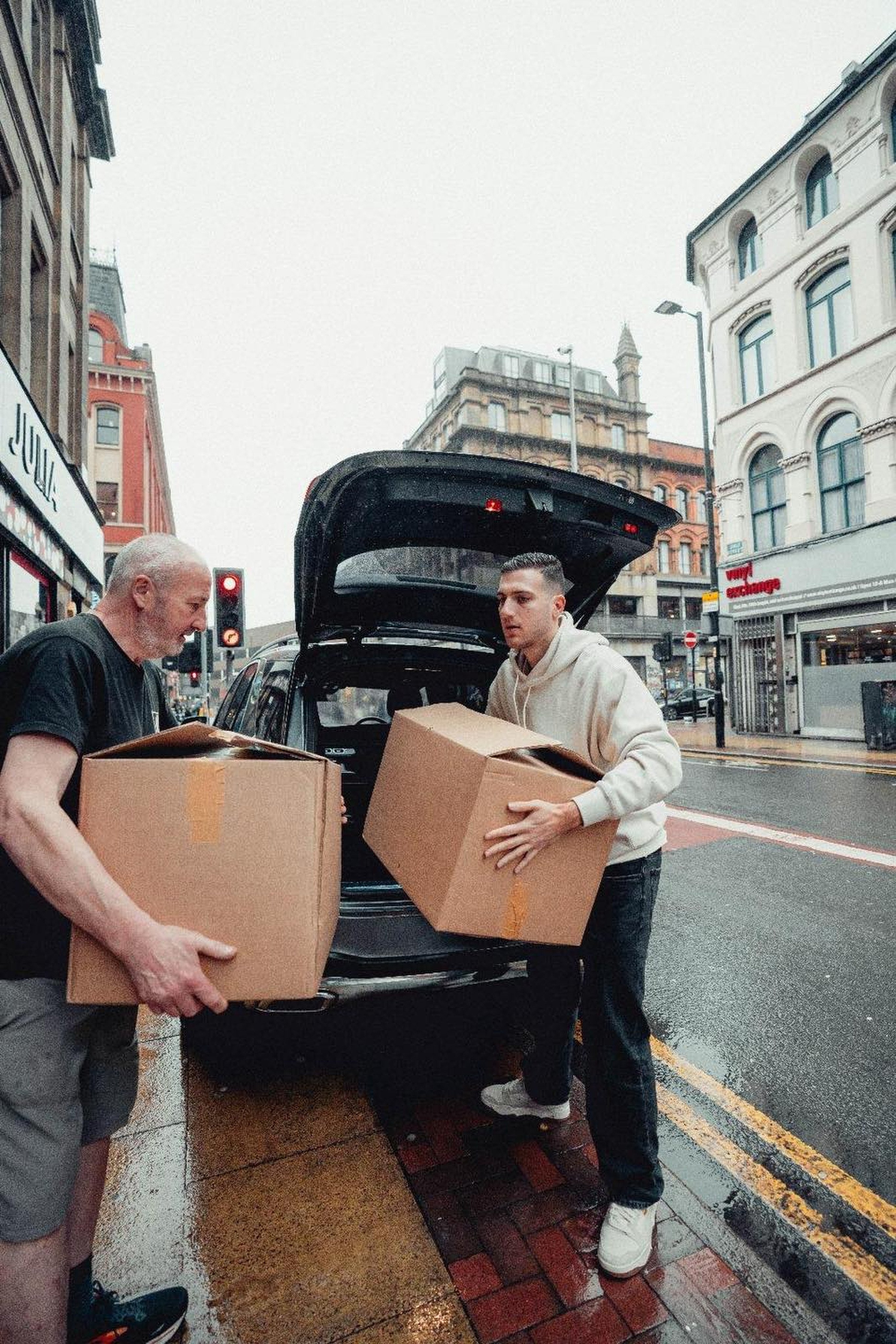 Diogo Dalot with his donations to Lifeshare’s Christmas Project in the Manchester city centre. Photo: Facebook/Fabrizio Romano