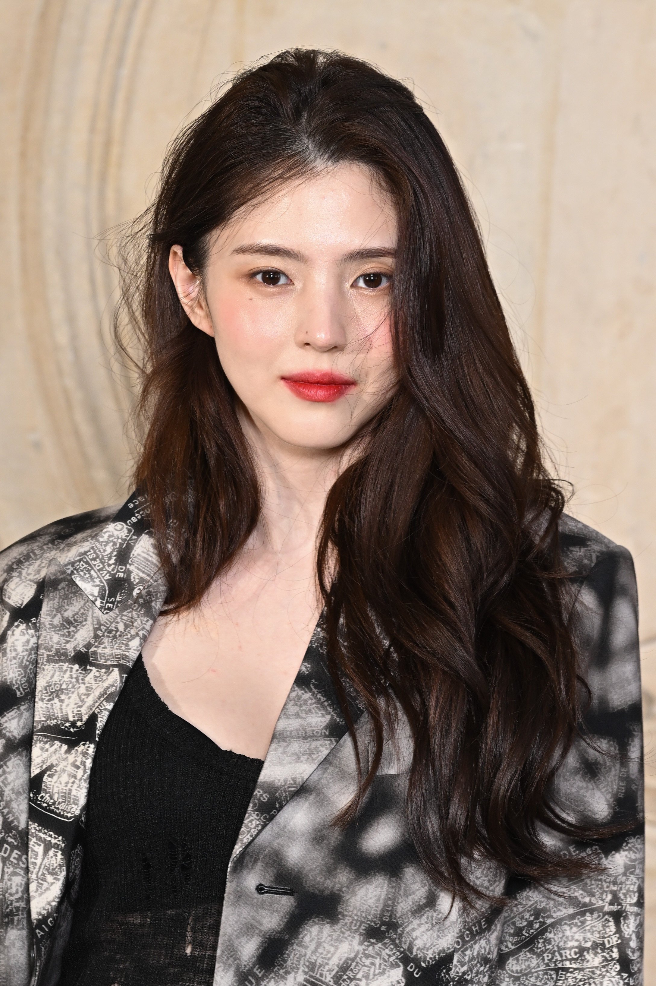 Korean actress Han So-hee attends the Christian Dior Haute Couture spring/summer 2024 show as part of Paris Fashion Week in January 2024. Her mother received a suspended prison sentence for running illegal gambling dens. Photo: Getty Images