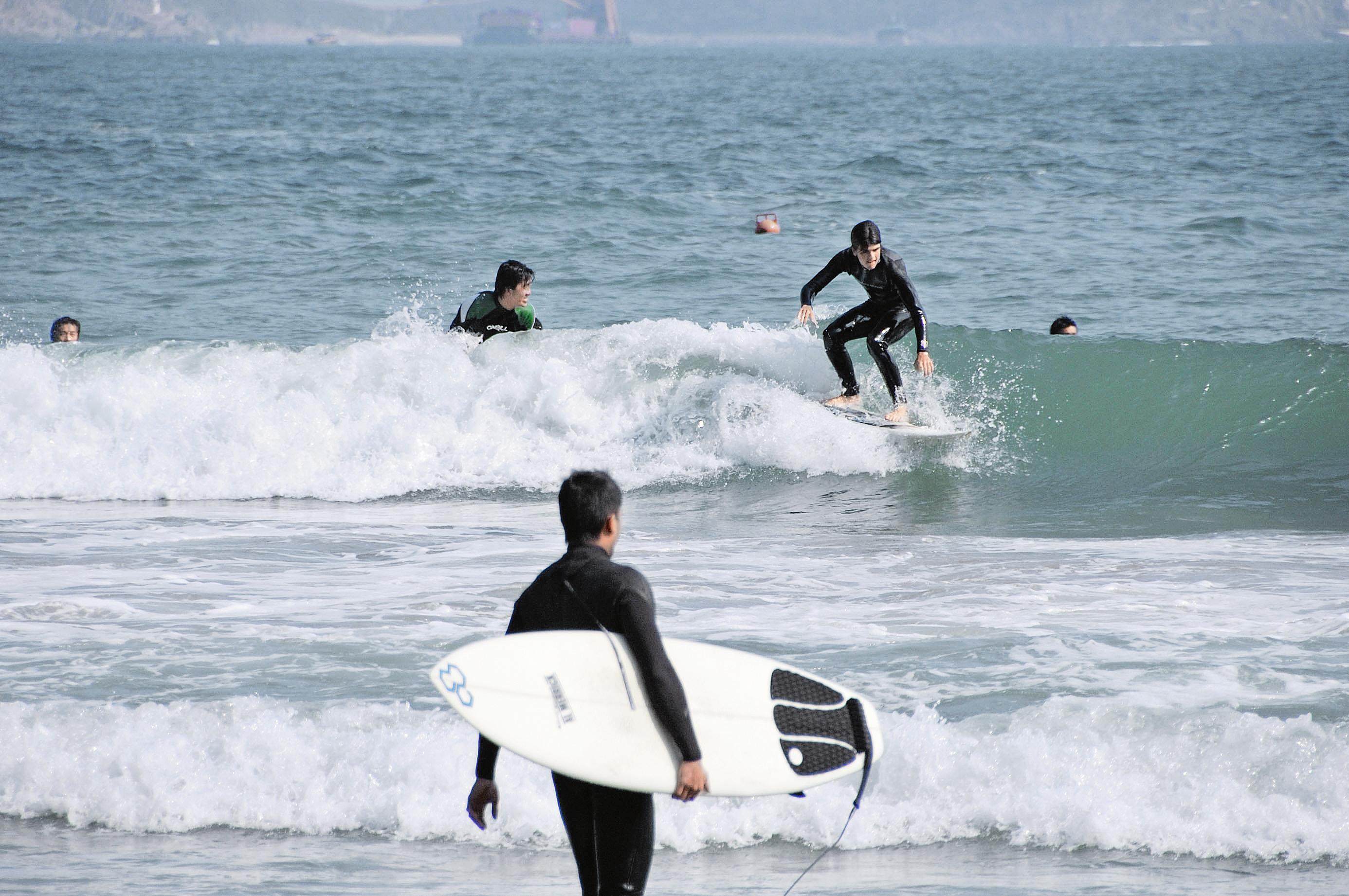 Drunk surfing and kayaking will be a criminal offence in South Korea from June 2025. Photo: Shutterstock