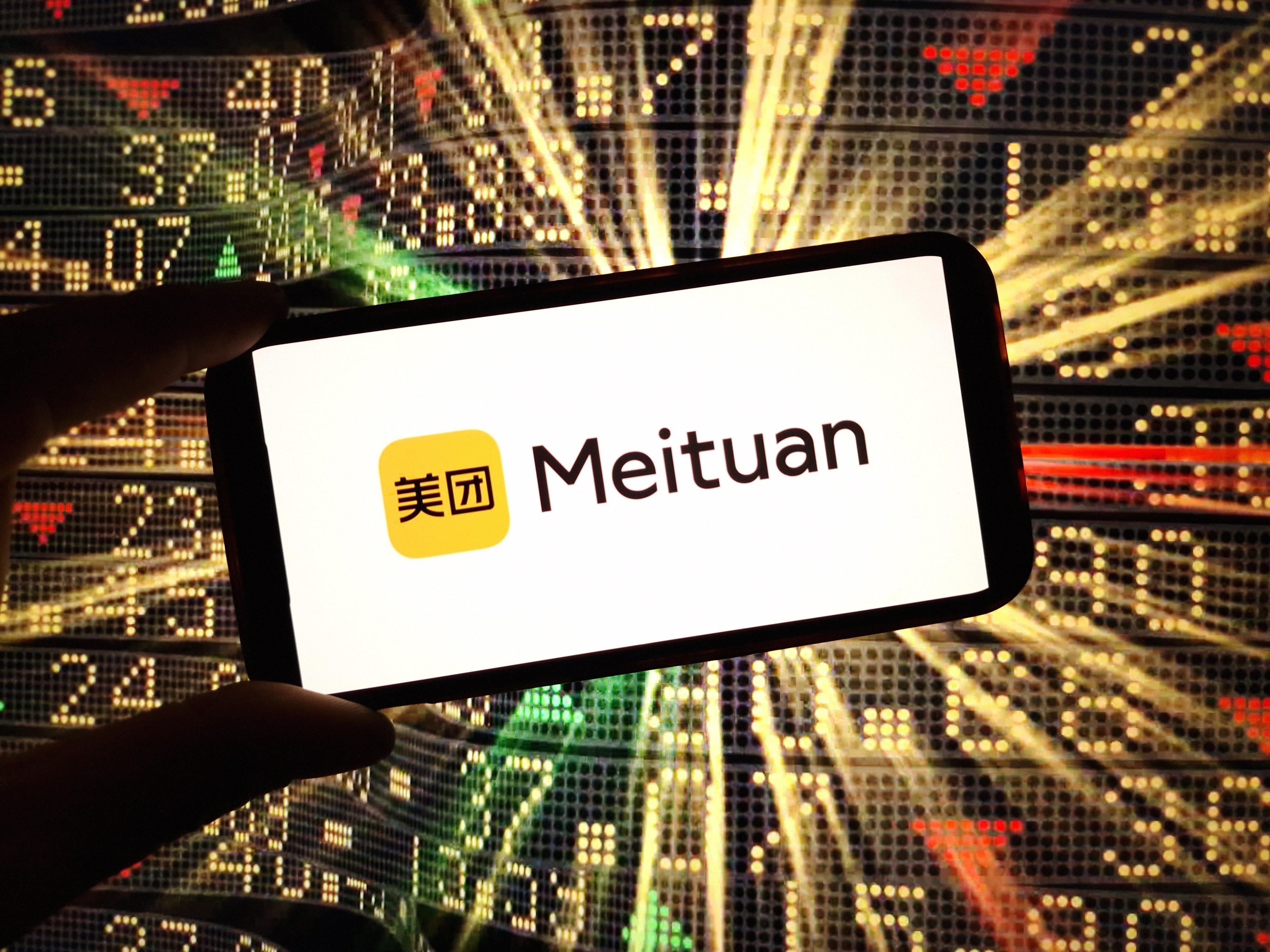 Meituan said it would incentivise food delivery riders for on-time deliveries.  Photo: Shutterstock