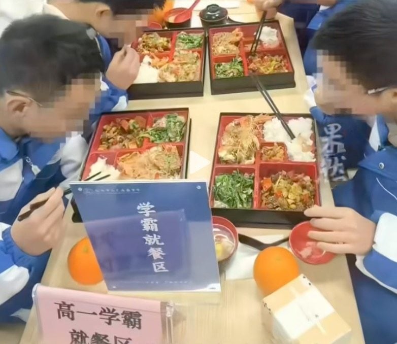 A school in China ended a scheme awarding better meals to top students after facing backlash. Photo:  Douyin