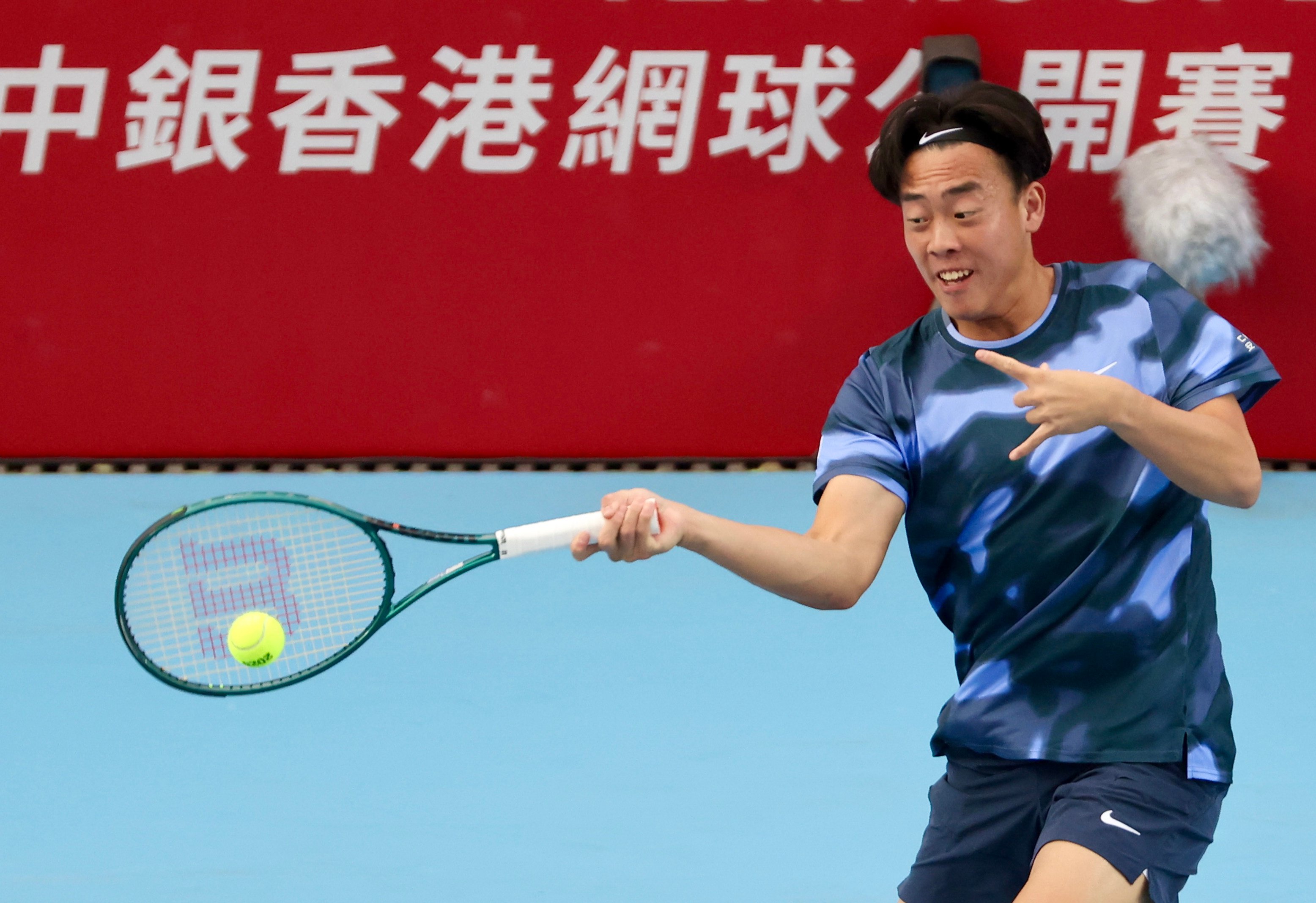 Coleman Wong unfurls a forehand during his Hong Kong Open loss to Jerry Shang Juncheng. Photo: Jonathan Wong