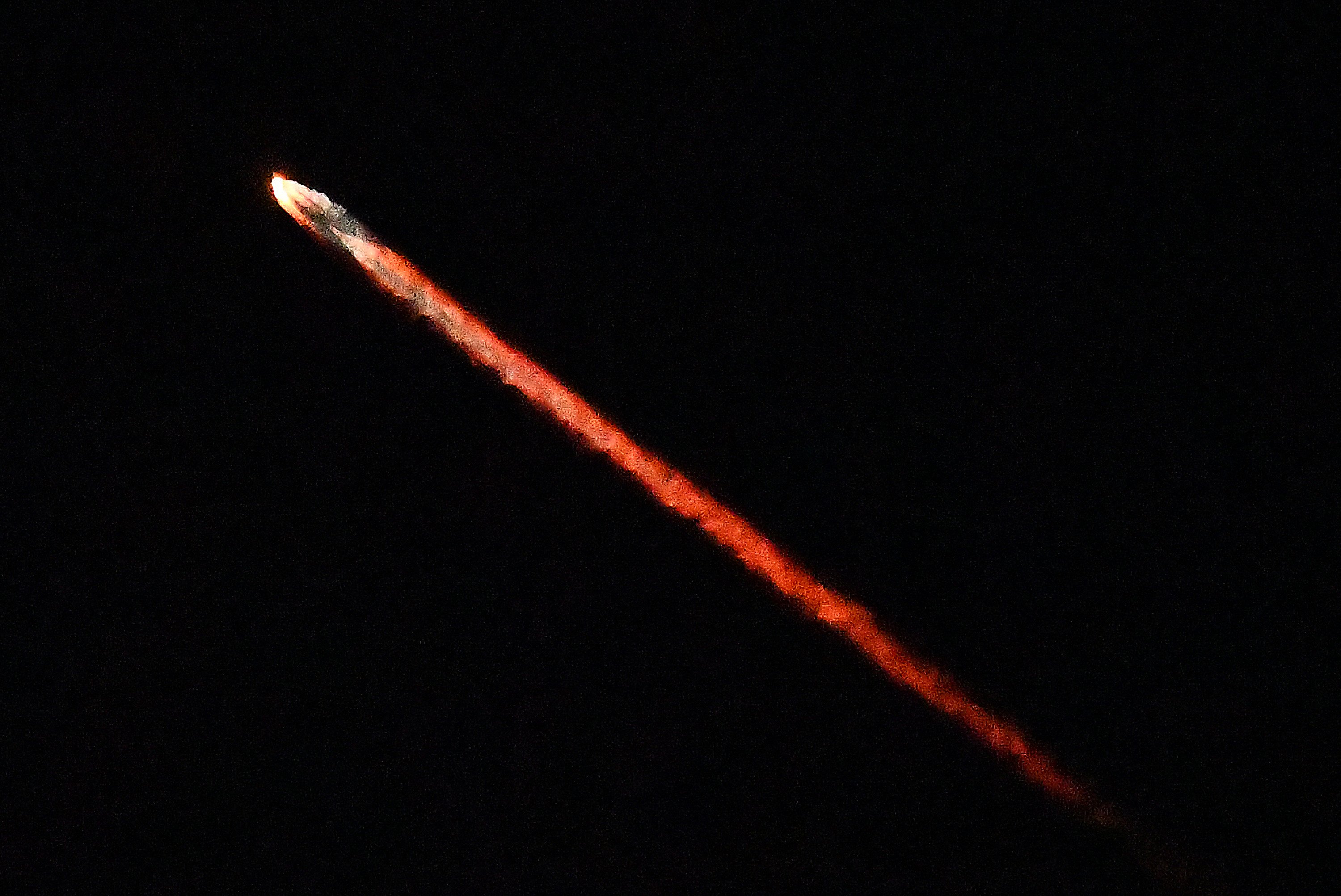 A Falcon-9 rocket launched by Space X carrying Starlink satellites. Photo: ZUMA Press Wire/dpa