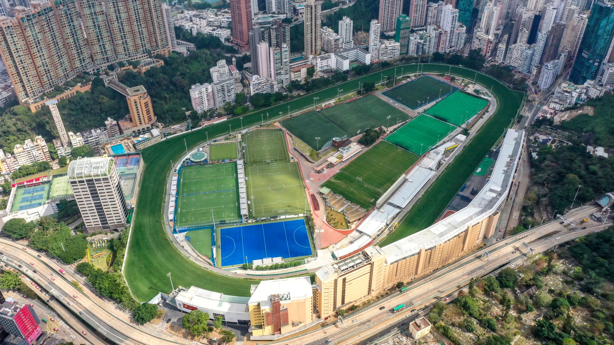 Happy Valley is an iconic course situated in the heart of the city. Photo: Martin Chan