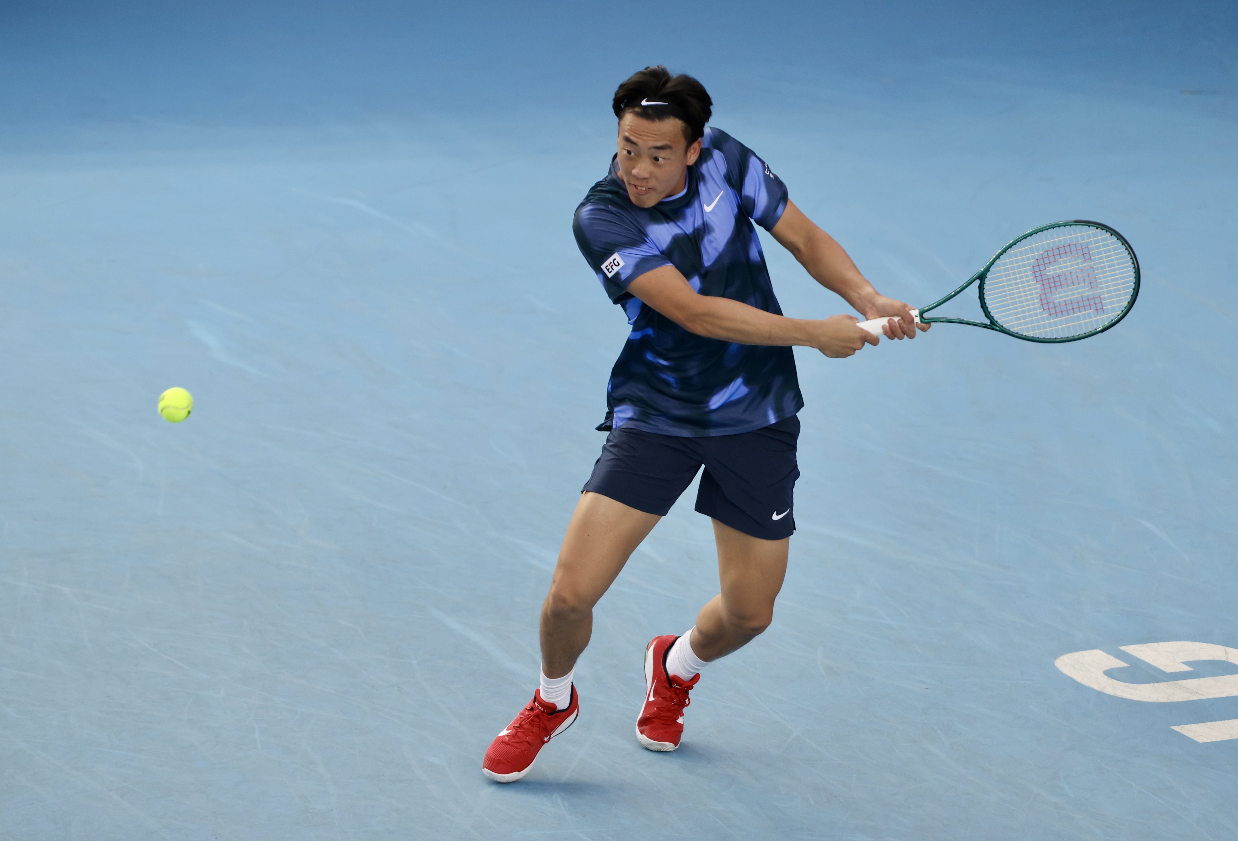 Coleman Wong takes on Jerry Shang at the Hong Kong Tennis Open. Photo: Jonathan Wong