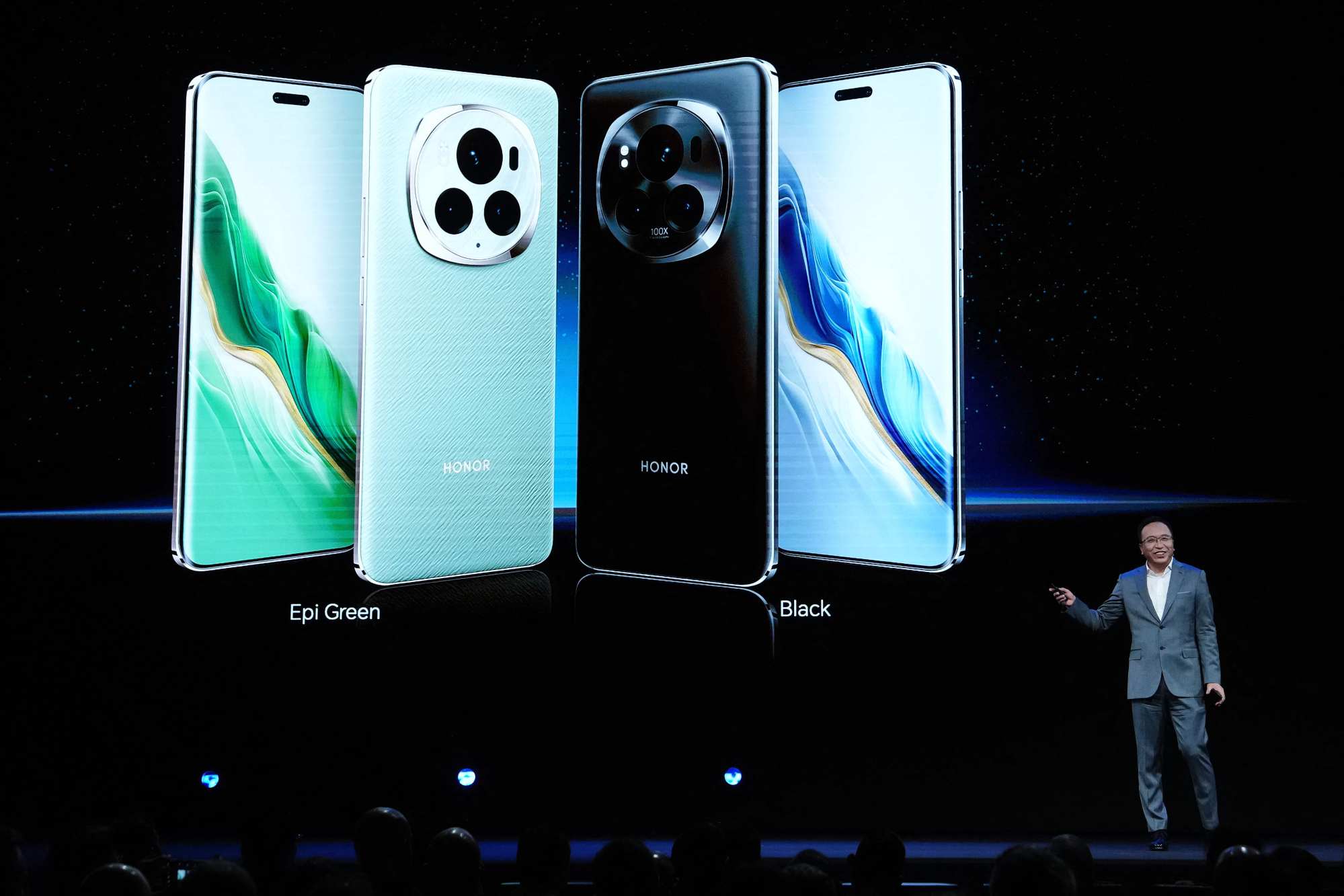 Honor chief executive George Zhao Ming presents the company’s Honor Magic 6 Pro smartphones in Barcelona on February 25, 2024. Photo: AFP