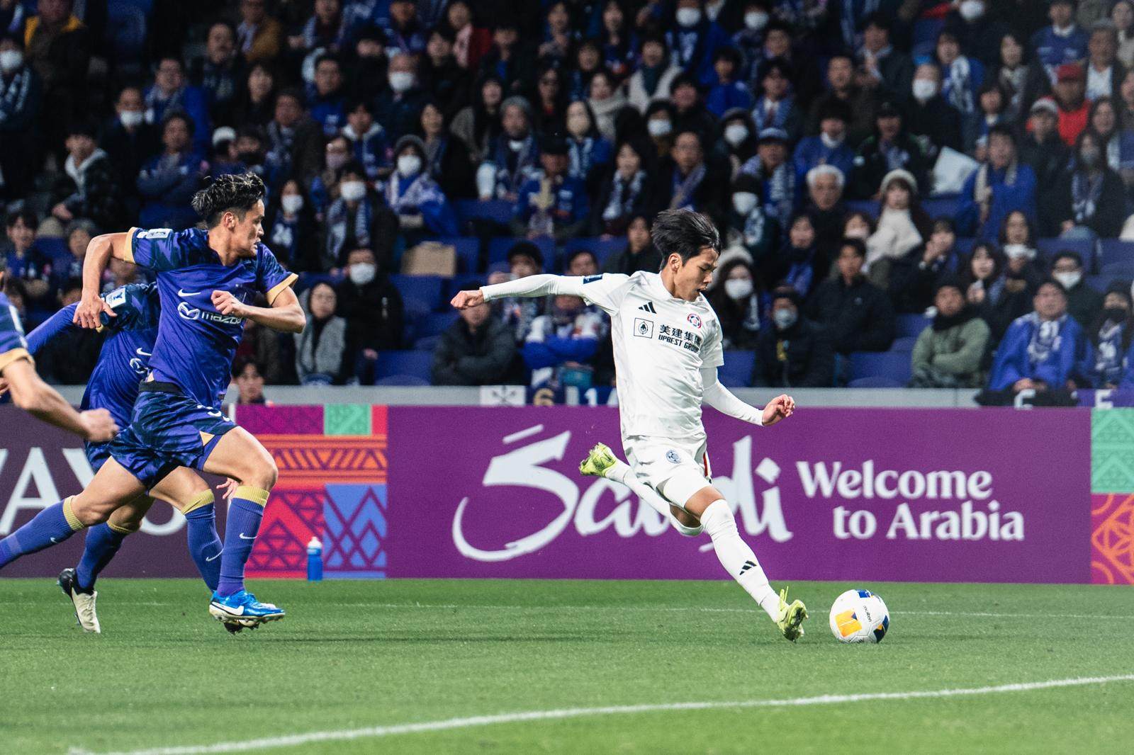 Ng Yu-hei (right) blasts home the goal against Sanfrecce Hiroshima that increased speculation over his future. Photo: Eastern FC