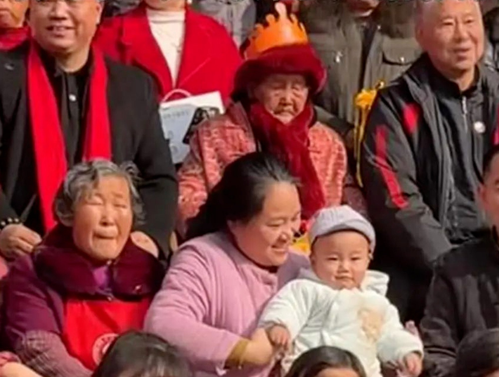 The 124-year-old was known for her accounting skills and physical strength in her younger days. Photo: QQ.com