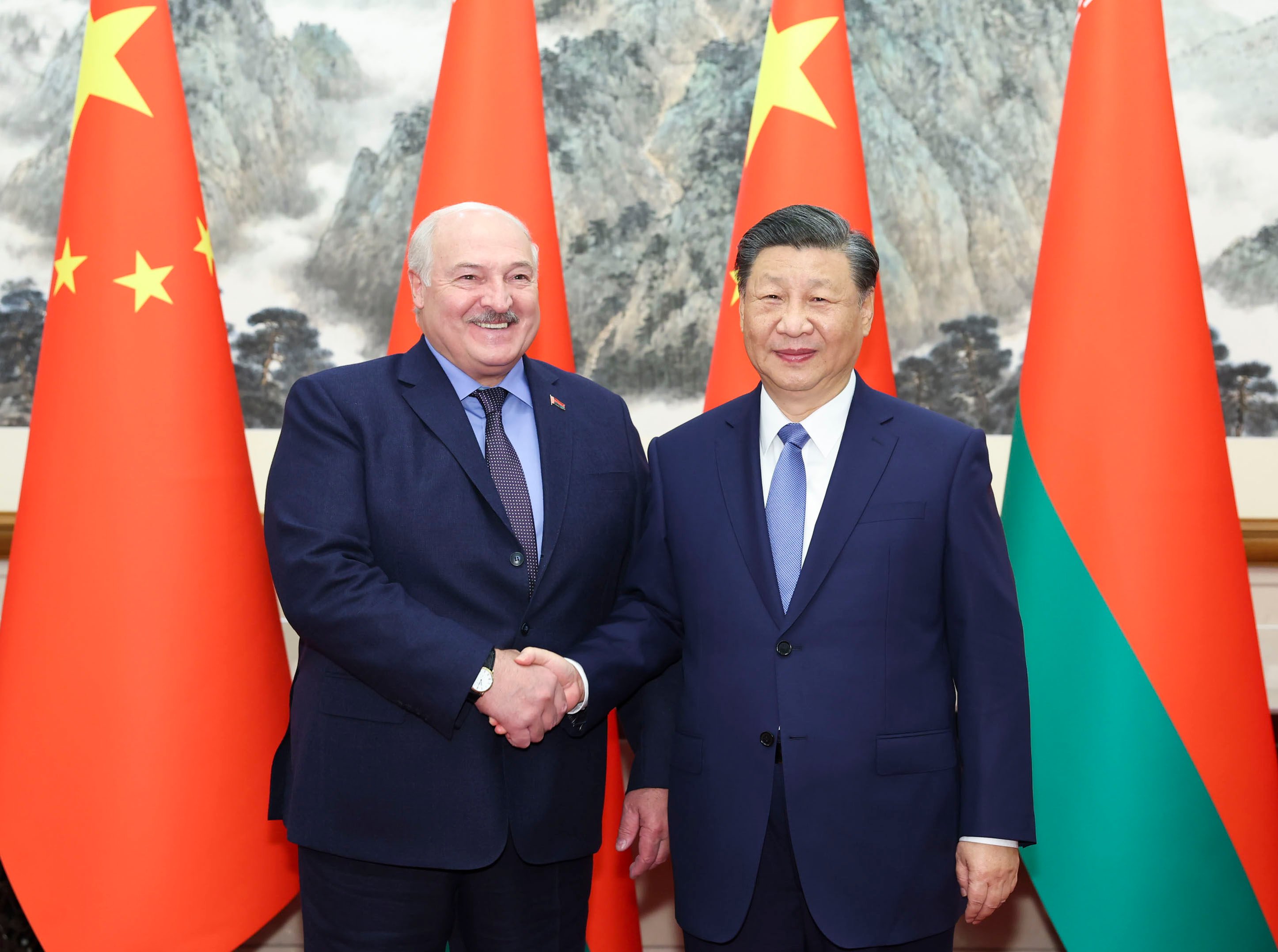 Chinese President Xi Jinping meets Belarus President Alexander Lukashenko in Beijing, China, on December 4, 2023. Photo: Xinhua