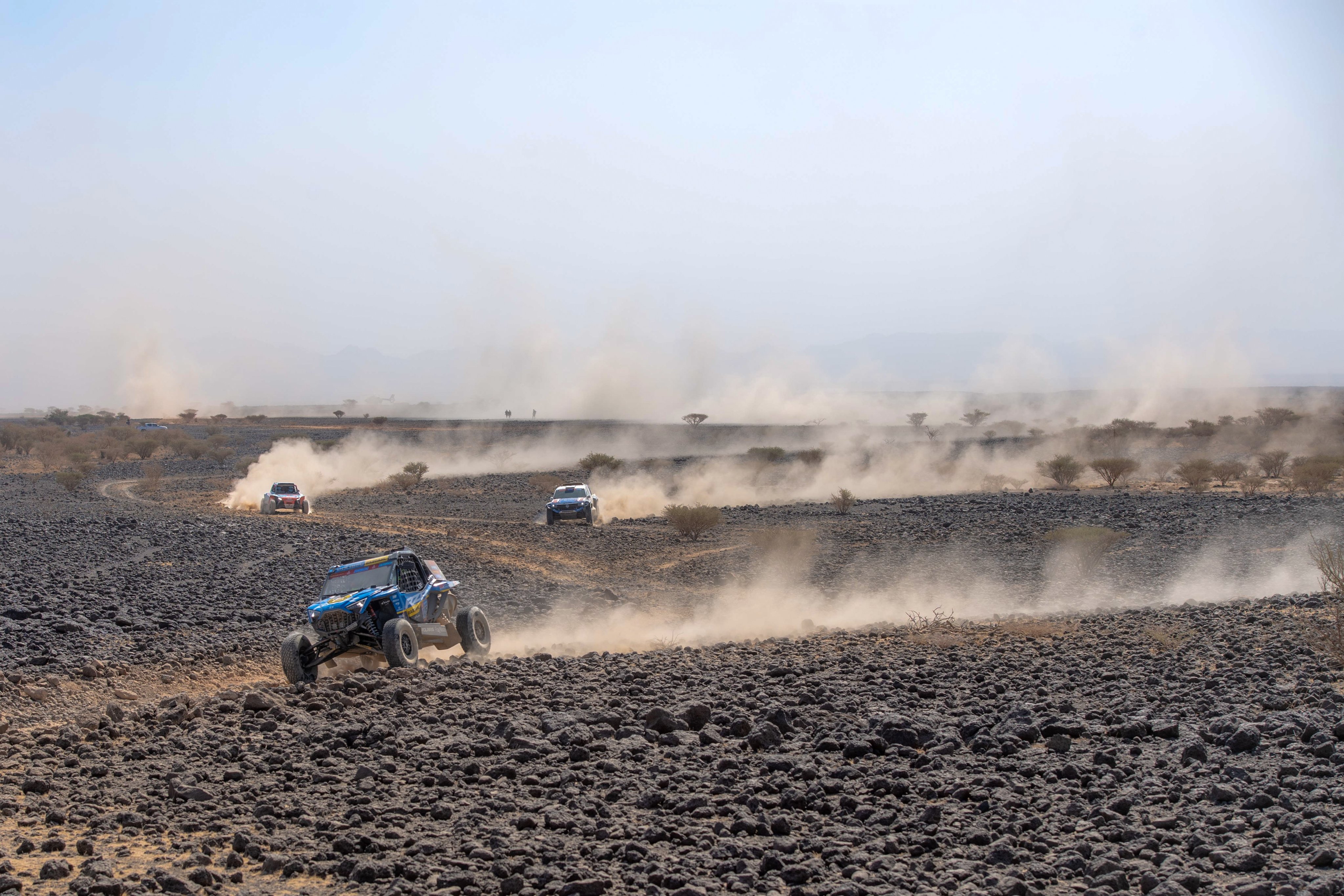 Vehicles compete in the third stage of the 2025 Dakar Rally, from Bisha to Al Henakiyah, Saudi Arabia. Photo: EPA-EFE