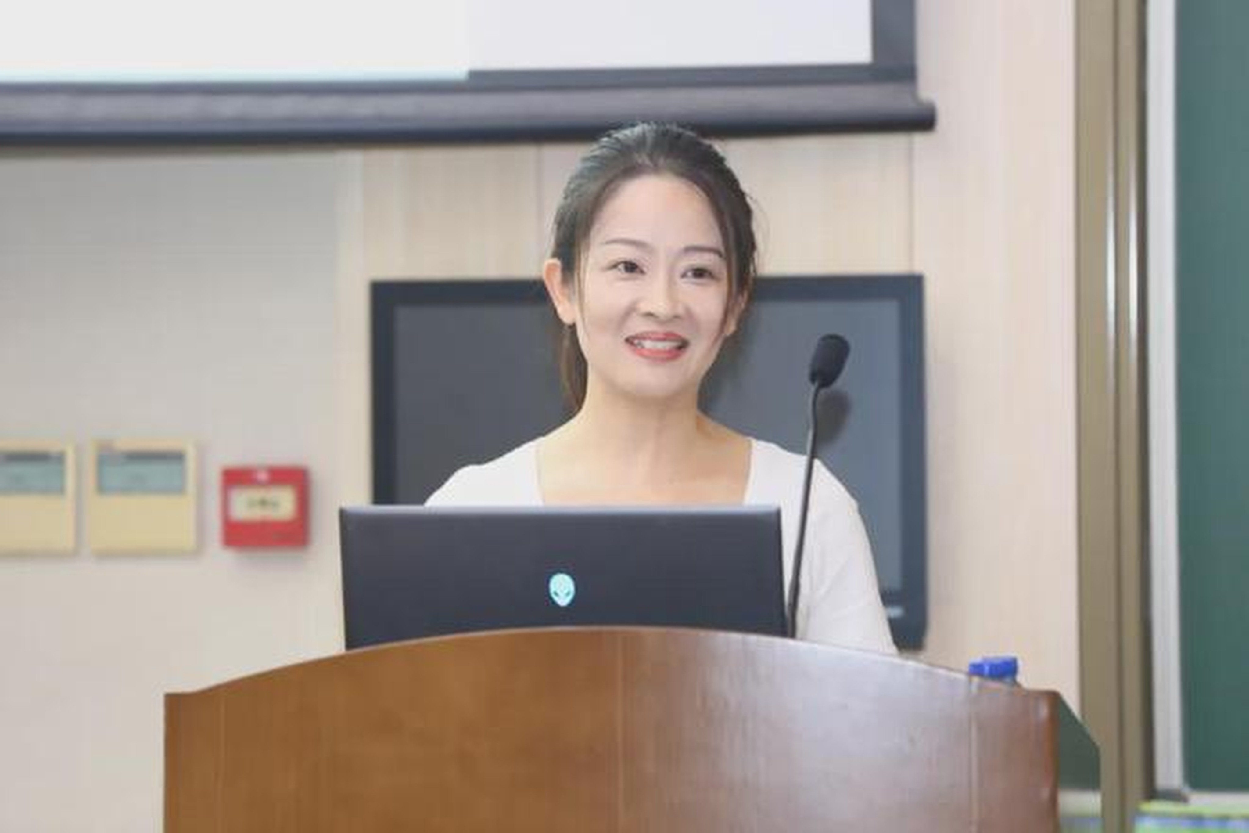 Hu Yijuan, who graduated from Peking University in 2005, has left the US to continue her research in biostatistics at her alma mater in China. Photo: Sohu