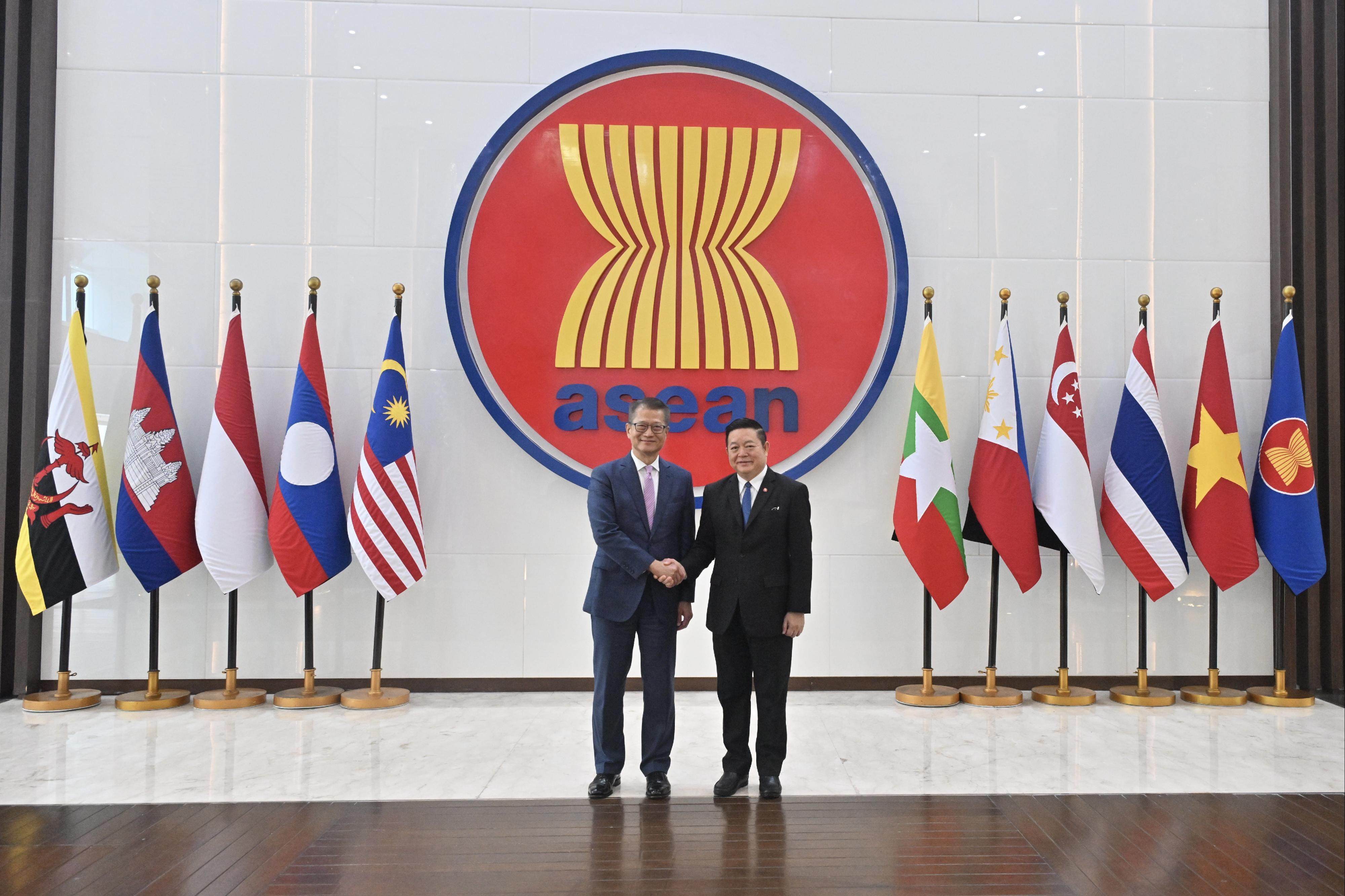 Hong Kong Financial Secretary Paul Chan (left) meets Asean Secretary General Kao Kim Hourn in Jakarta, Indonesia, on Thursday Photo: Handout