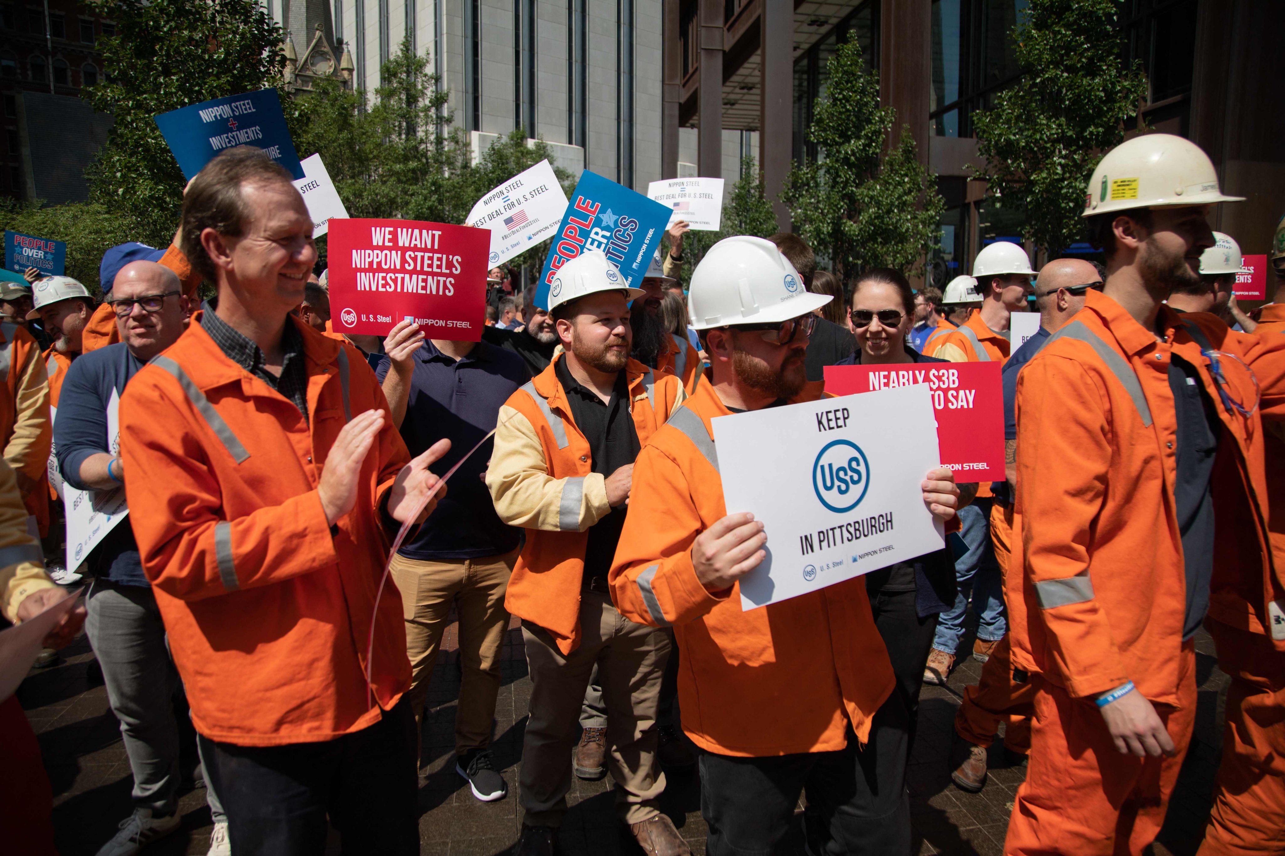 US Steel workers rally outside the company’s headquarters in Pittsburgh, Pennsylvania, supporting the takeover by Japan’s Nippon Steel, on September 4, 2024. Photo: AFP