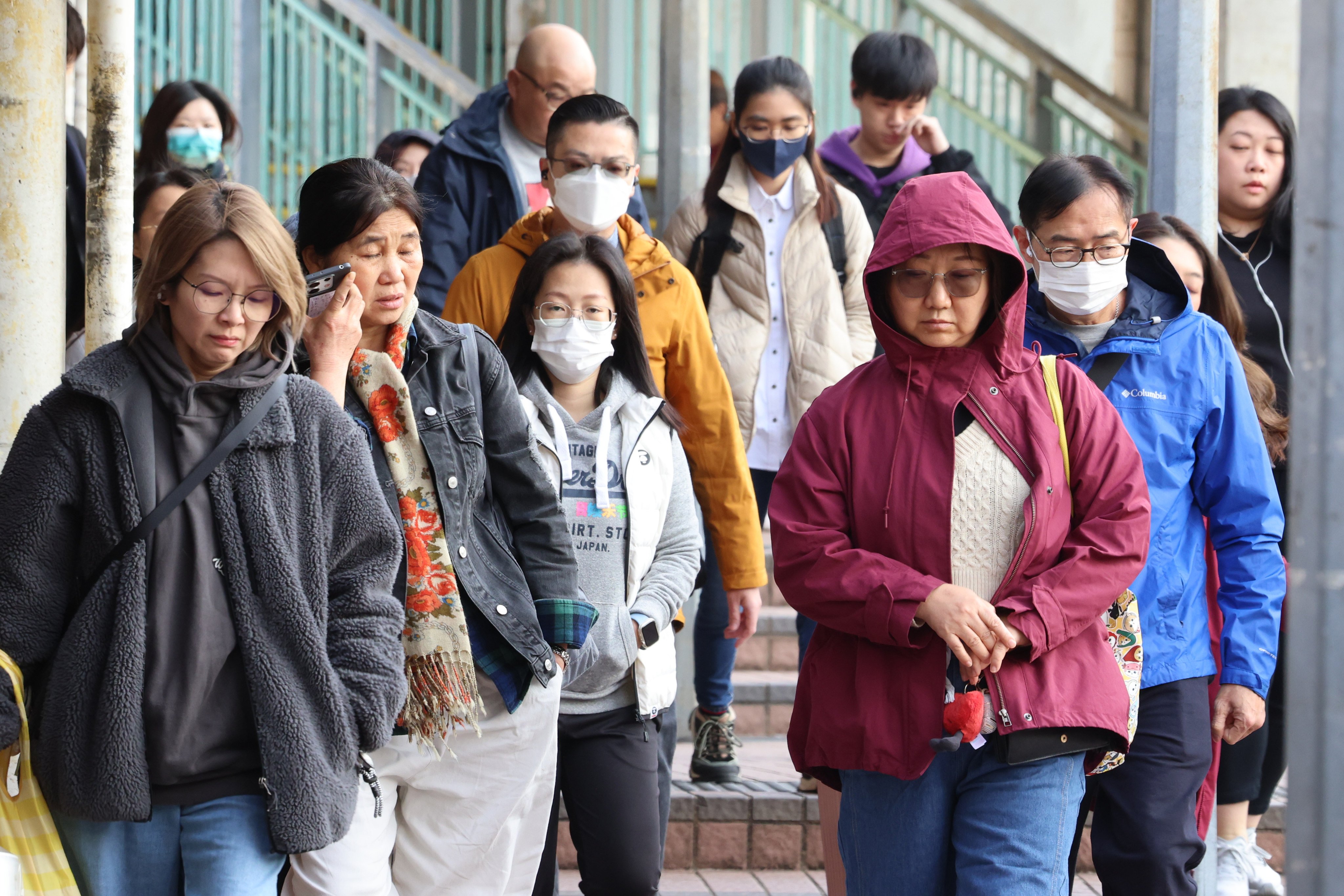 The Hong Kong Observatory has issued a cold weather warning. Photo: Jelly Tse