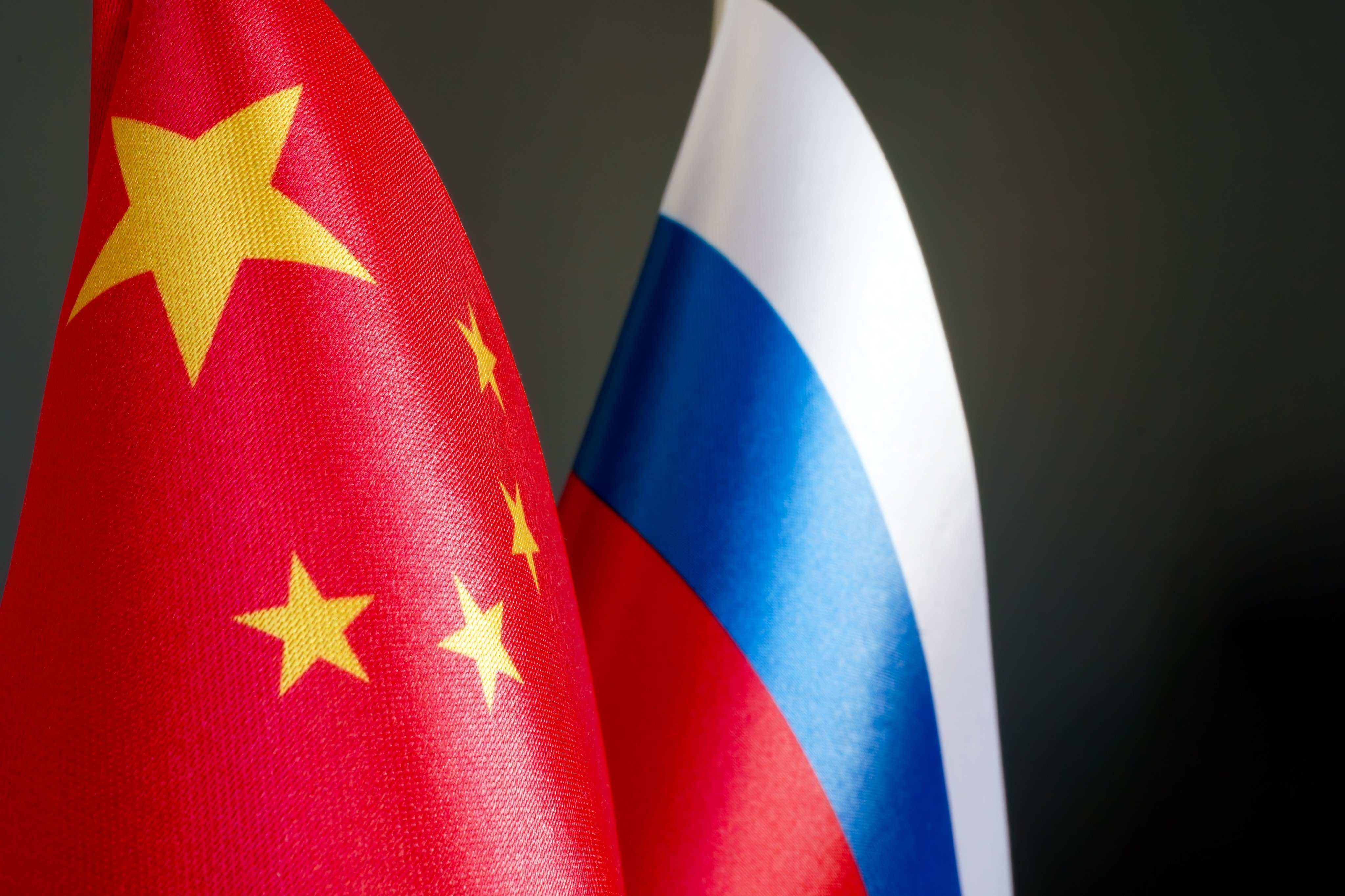 Trade between China and Russia continues to rise amid mounting Western sanctions. Photo: Shutterstock