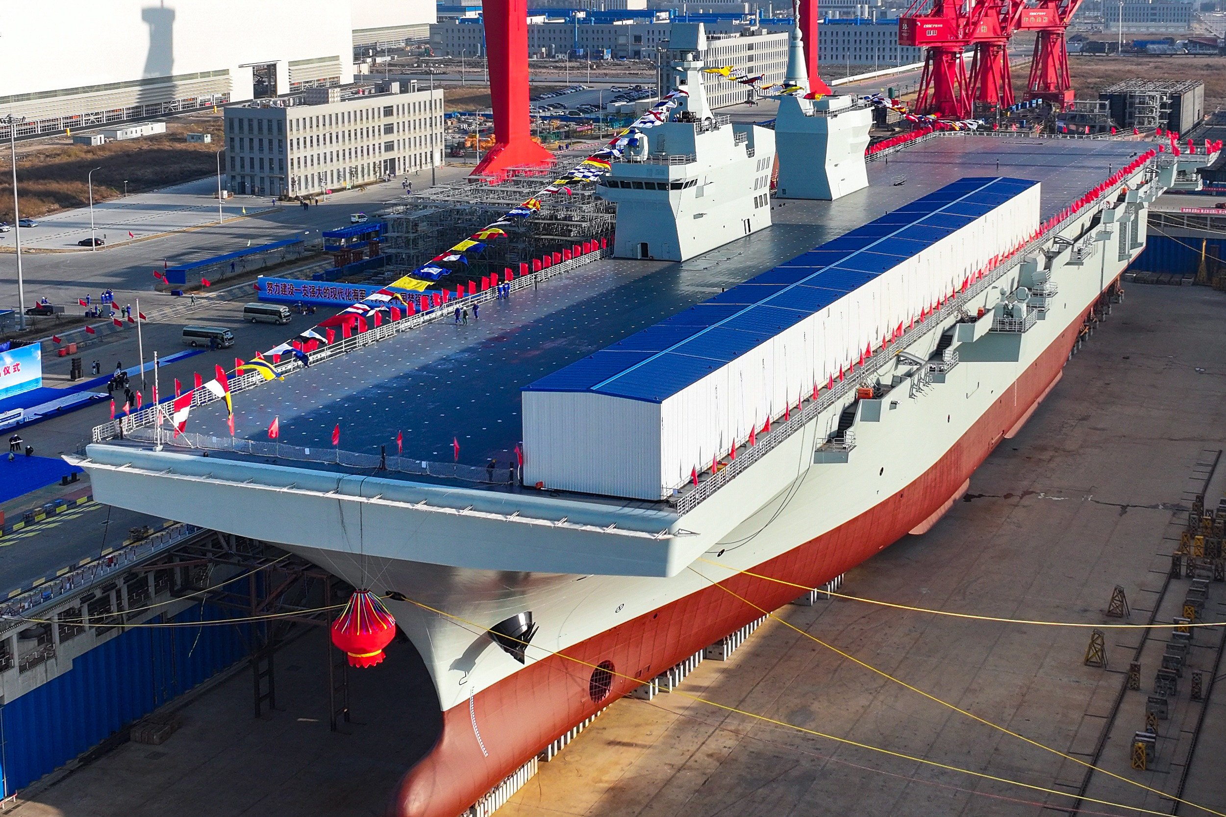 The Sichuan, China’s first Type 076 new-generation amphibious assault ship, is seen on its launch day, at a Shanghai dockyard on December 27, 2024. Photo: Xinhua 