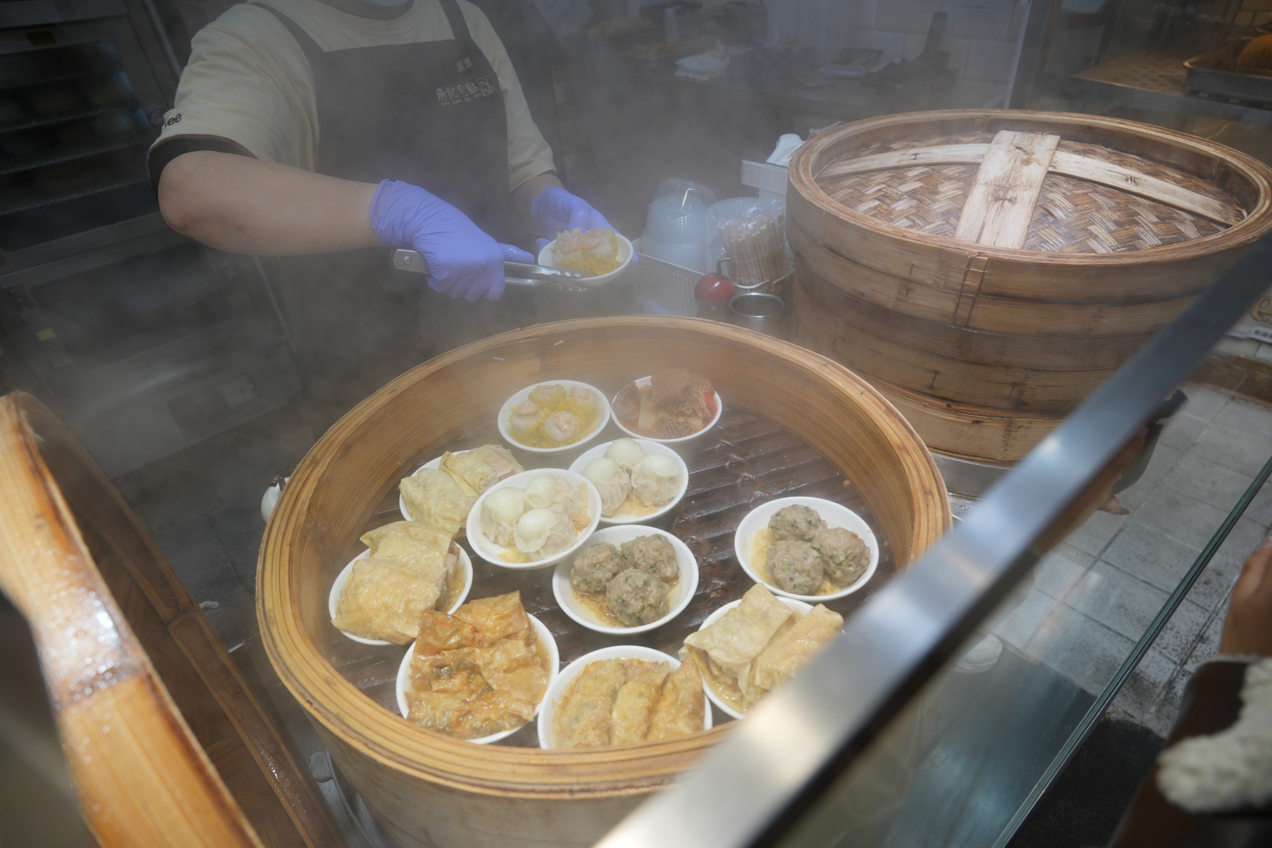 A dim sum shop in Mong Kok. Authorities say consumers should take less salt in their food. Photo: May Tse