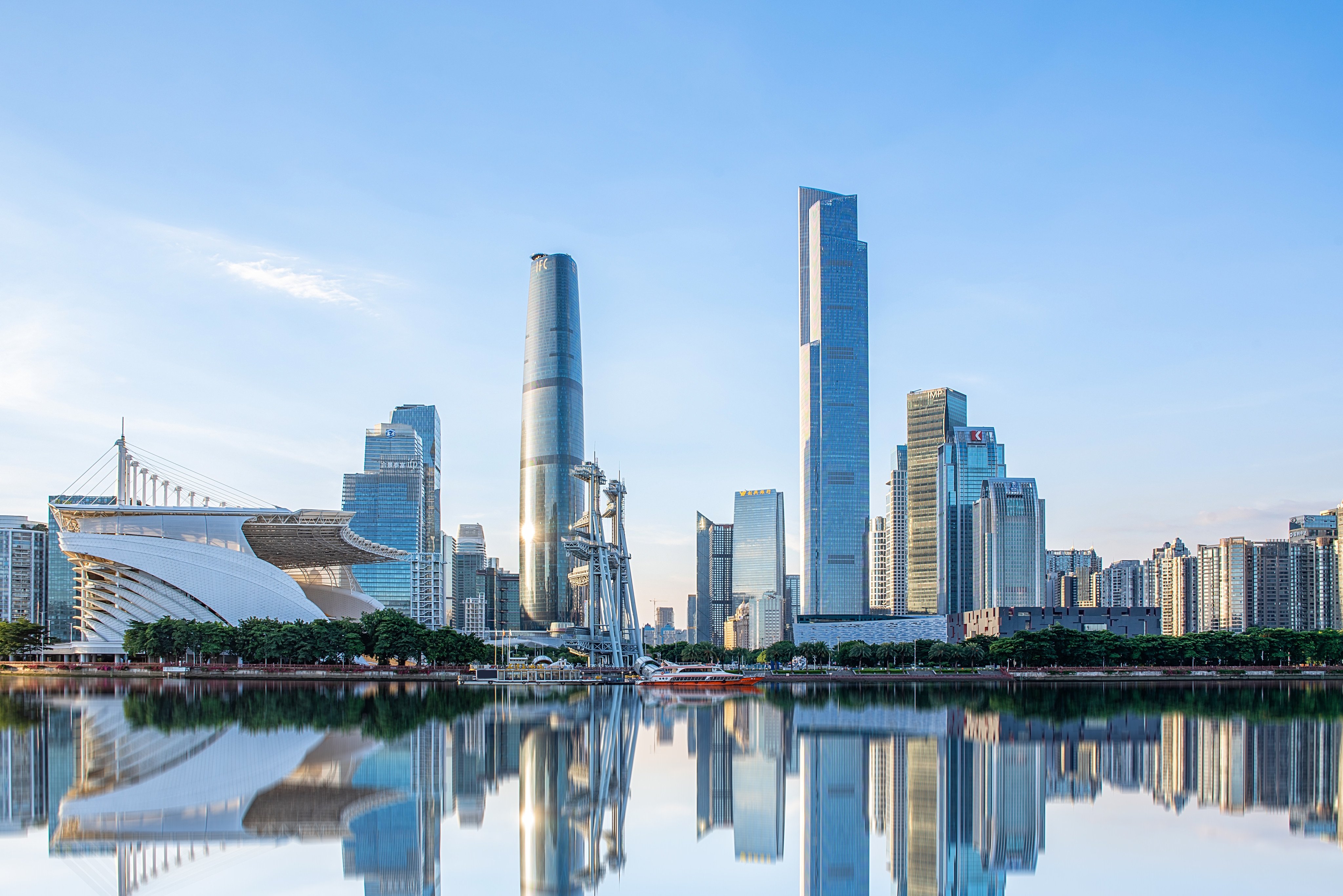 Hong Kong’s Greater Bay Area Youth Employment Scheme recruits young university graduates to work across the border, but few are signing up. Photo: Shutterstock