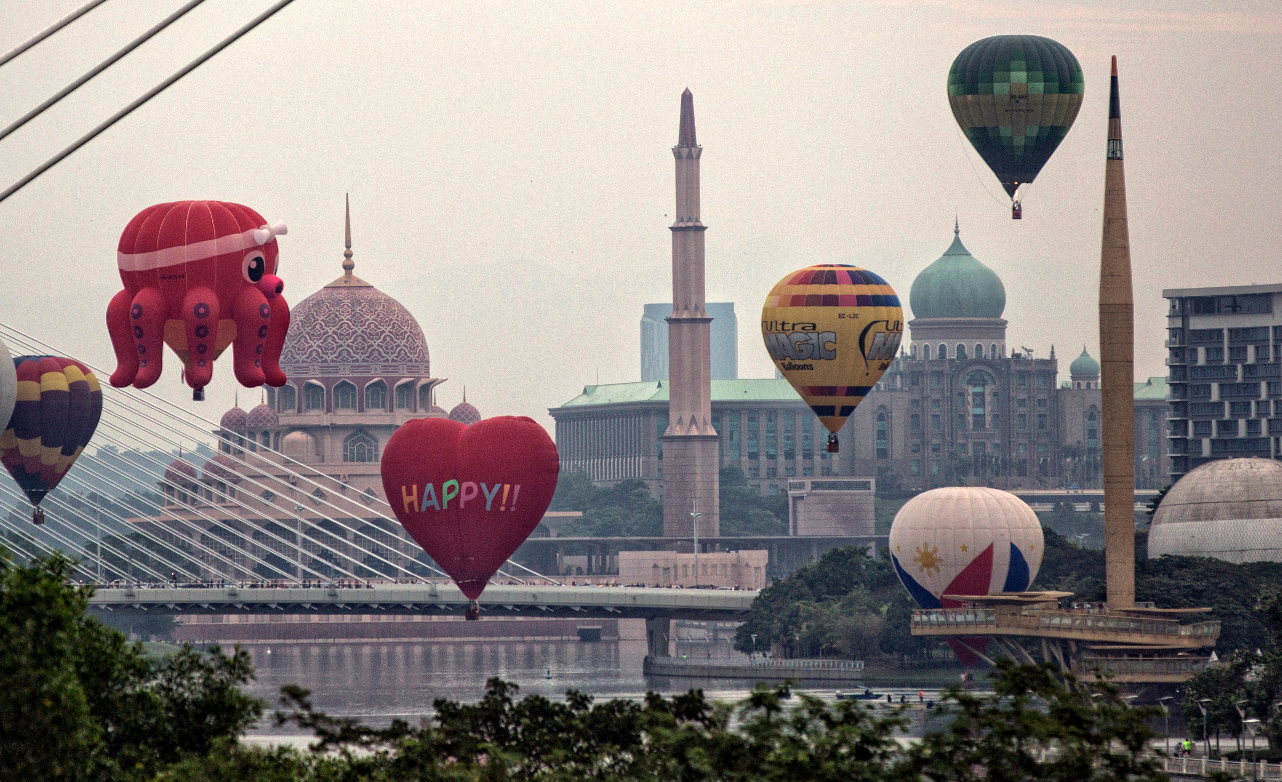 The Putra Mosque in Putrajaya, Malaysia. Photo:  EPA-EFE