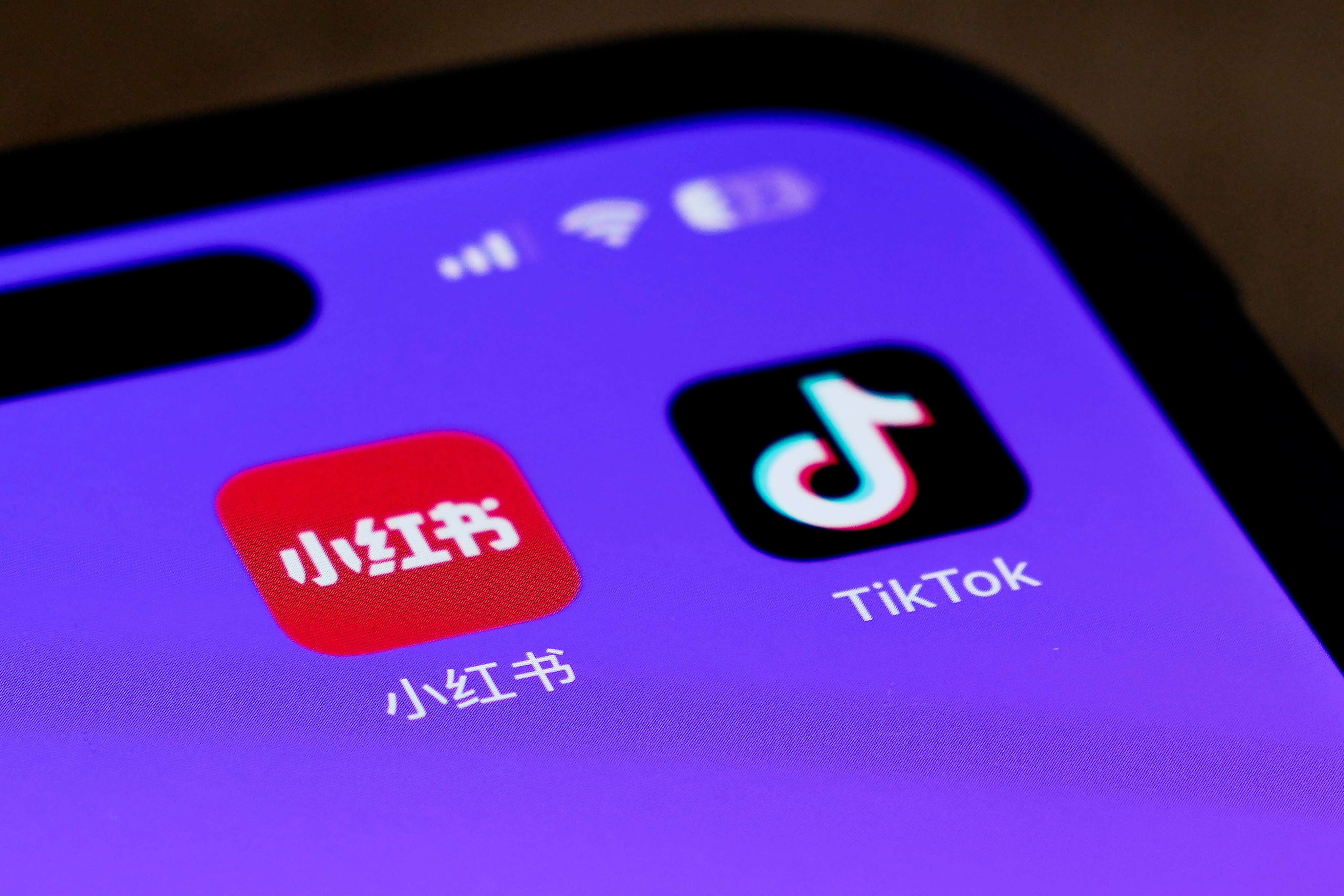 Icons for the social media apps Xiaohongshu and TikTok, whose users have flocked to the China-based platform in recent days. Photo: AP