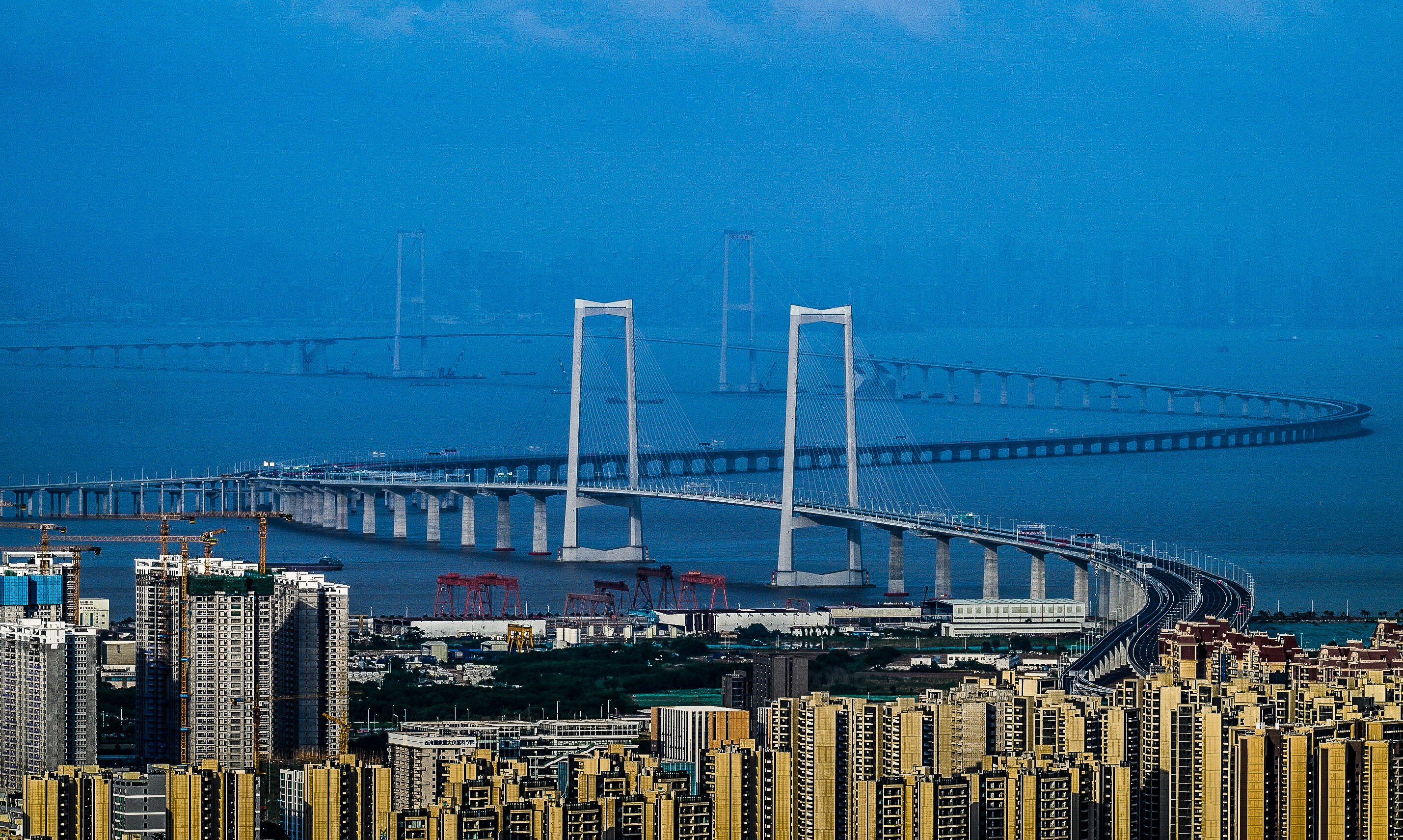 Professor Alejandro Reyes says certain major infrastructure developments such as the Shenzhen-Zhongshan Link have not registered on Google Maps. Photo: Xinhua