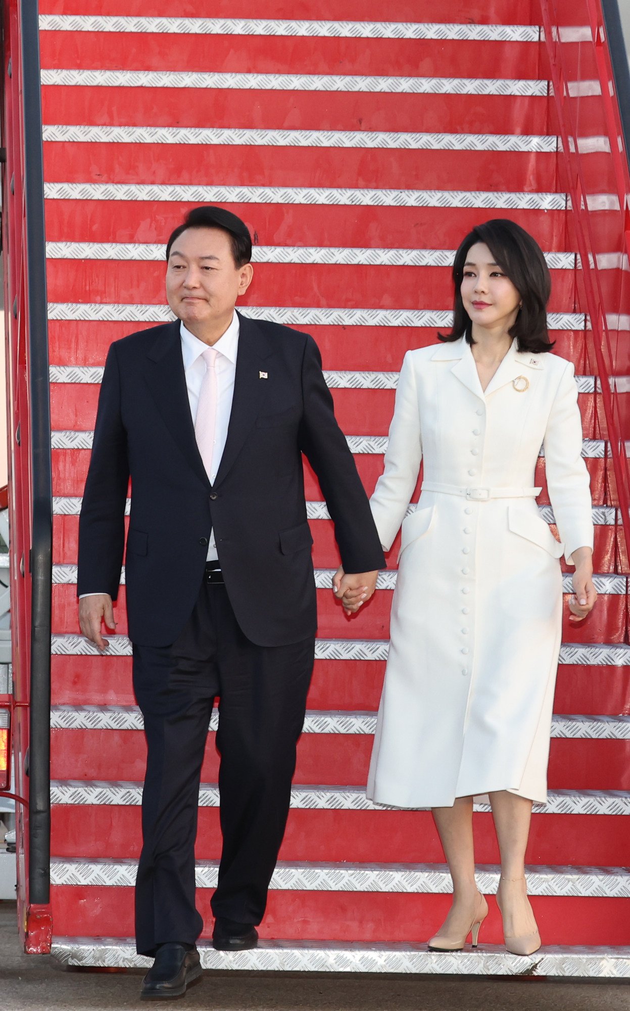 South Korean President Yoon Suk-yeol with his wife  Kim Keon-hee. Photo: YNA/dpa