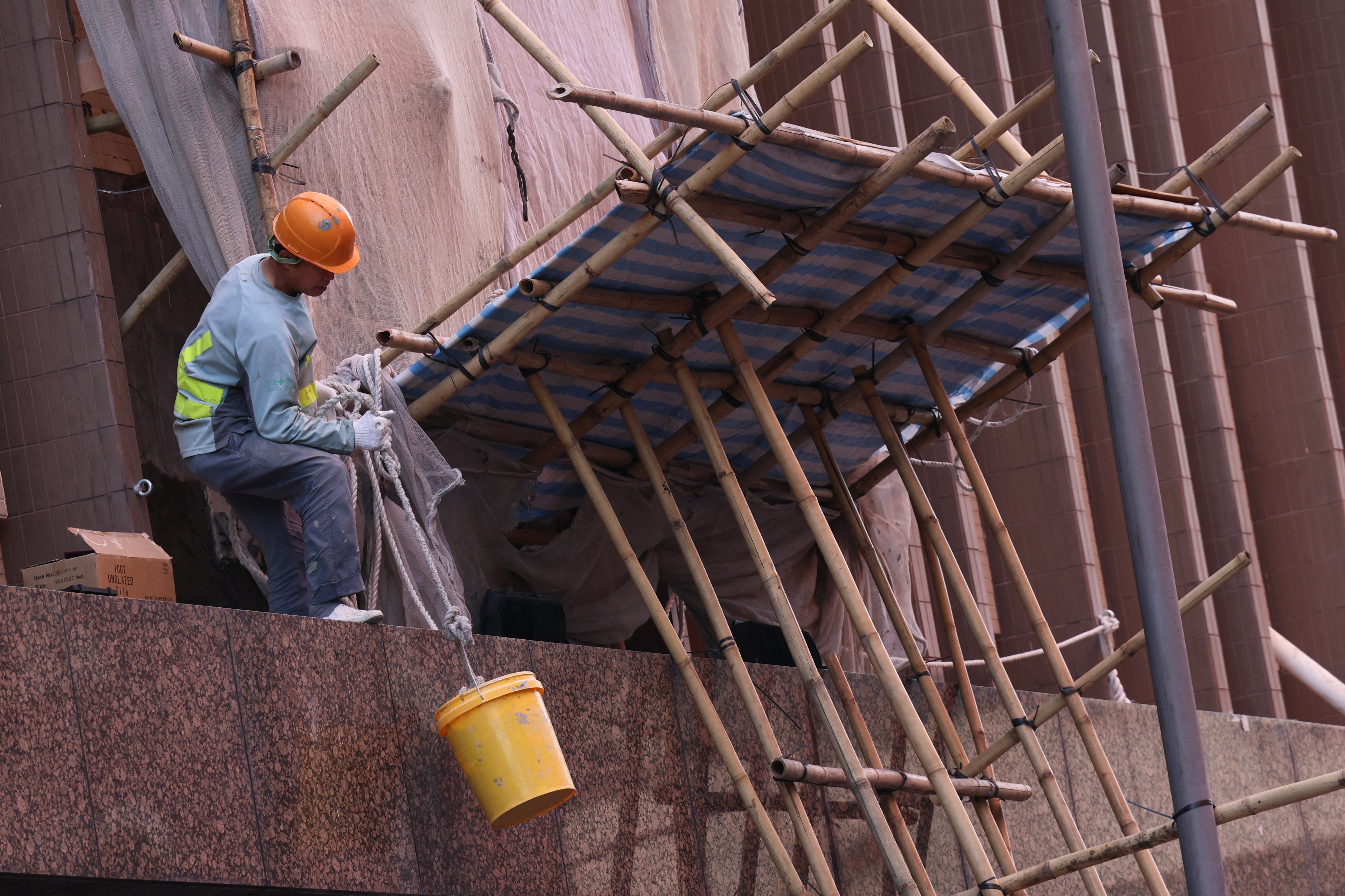 According to industry representatives, nearly 80 per cent of scaffolding in Hong Kong is made of bamboo. Photo: Jelly Tse