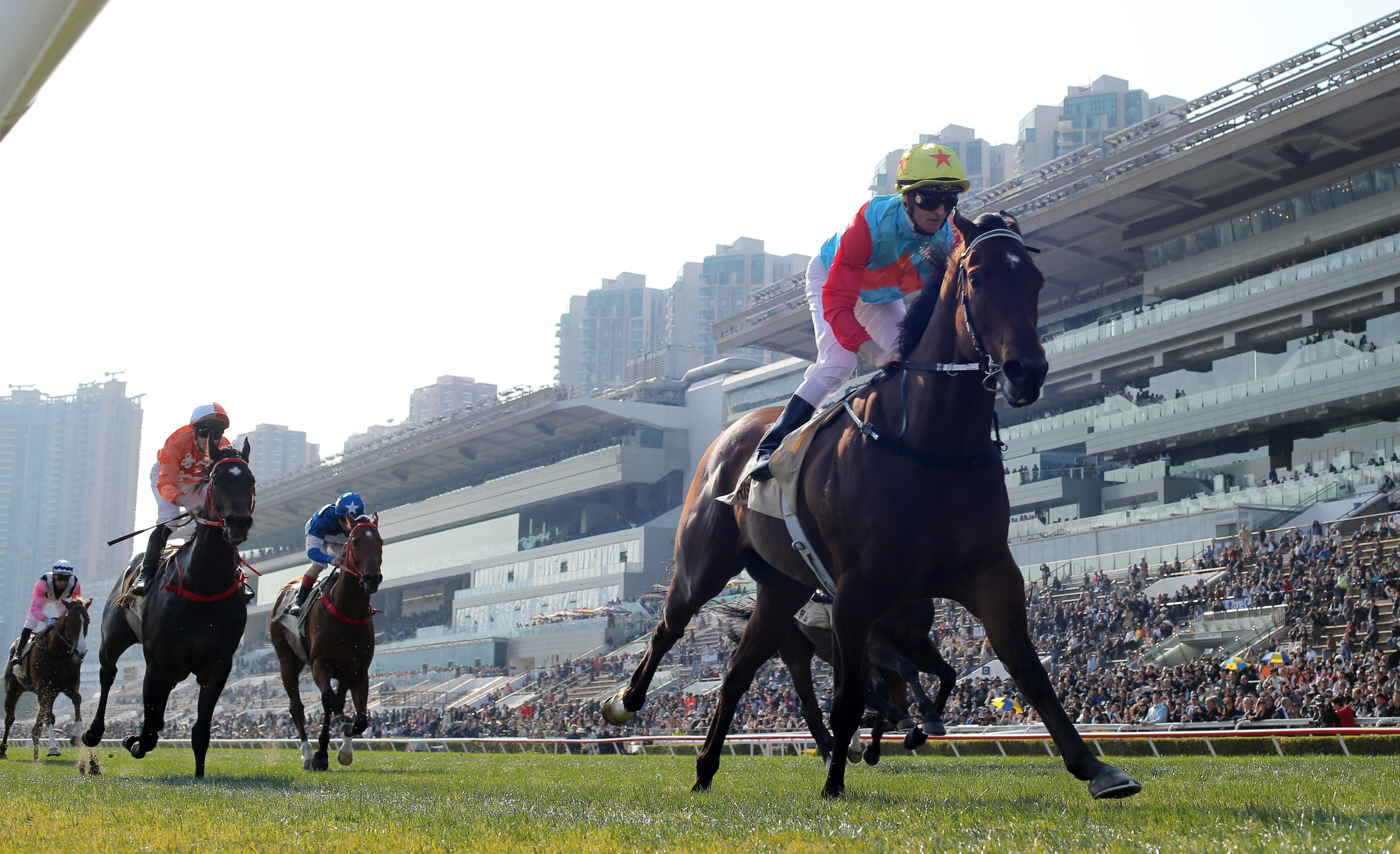 Ka Ying Rising scorches to victory in the Group One Centenary Sprint Cup. Photos: Kenneth Chan