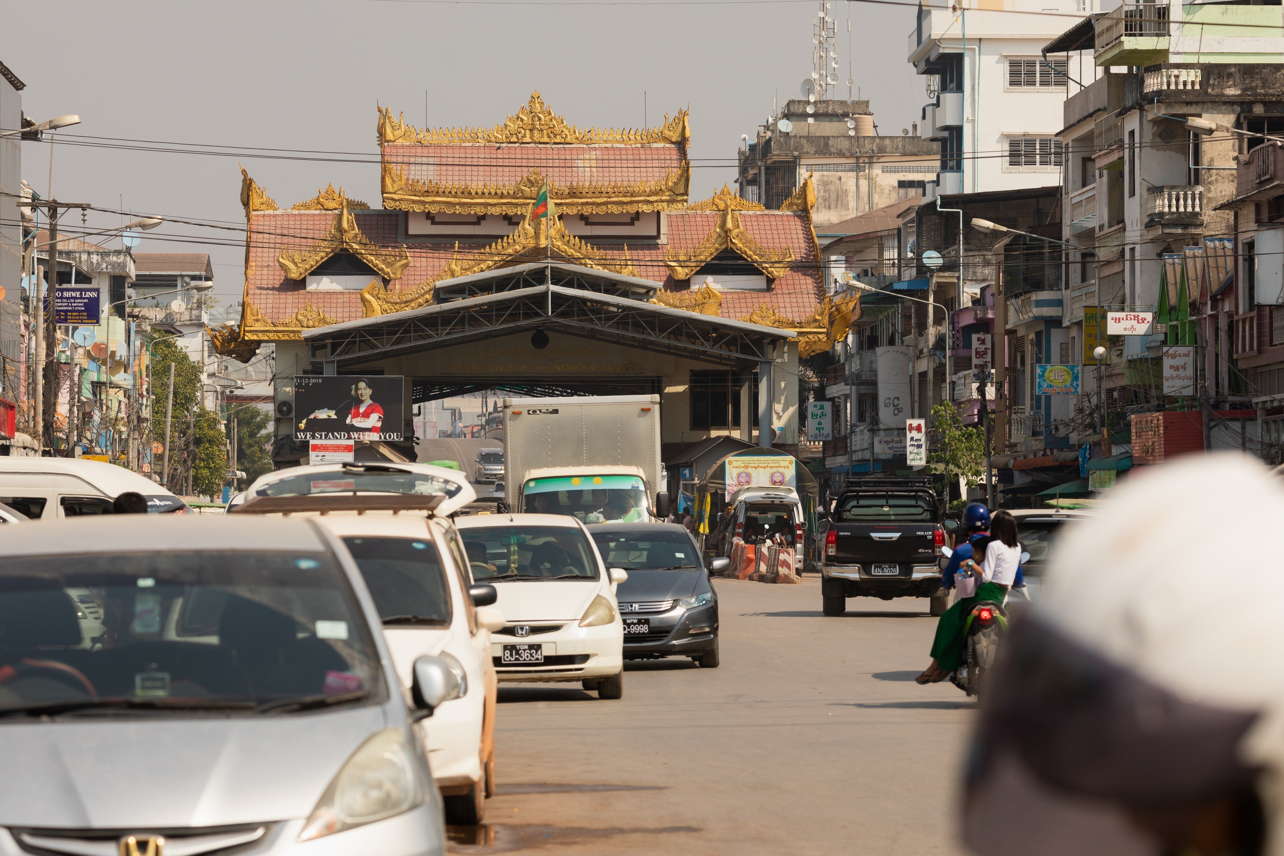 Traffic at Myawaddy near the border crossing between Myanmar and Thailand. Photo: Shutterstock