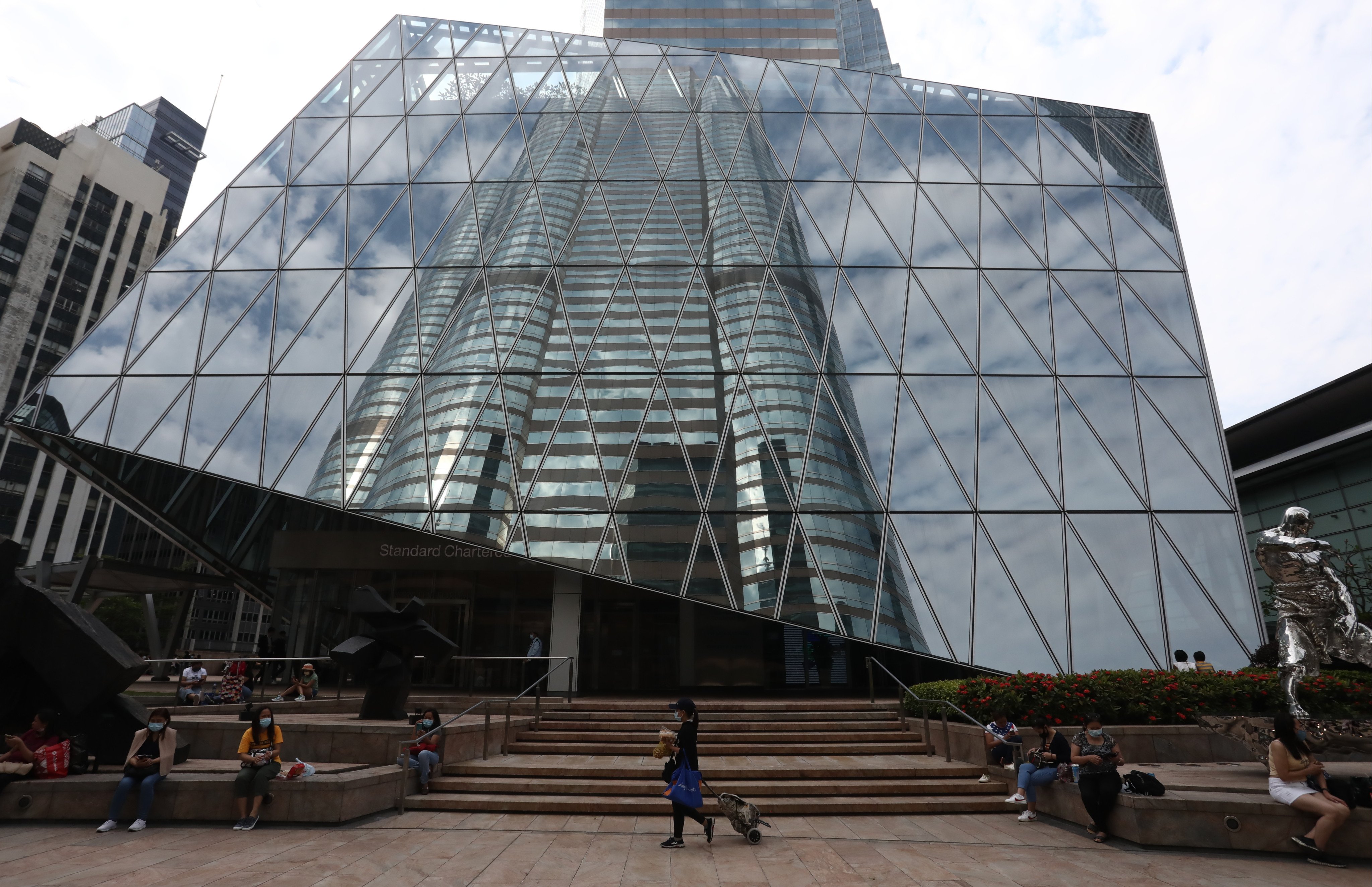 An exterior view of a Standard Chartered branch in Exchange Square in Central. Photo: Jonathan Wong