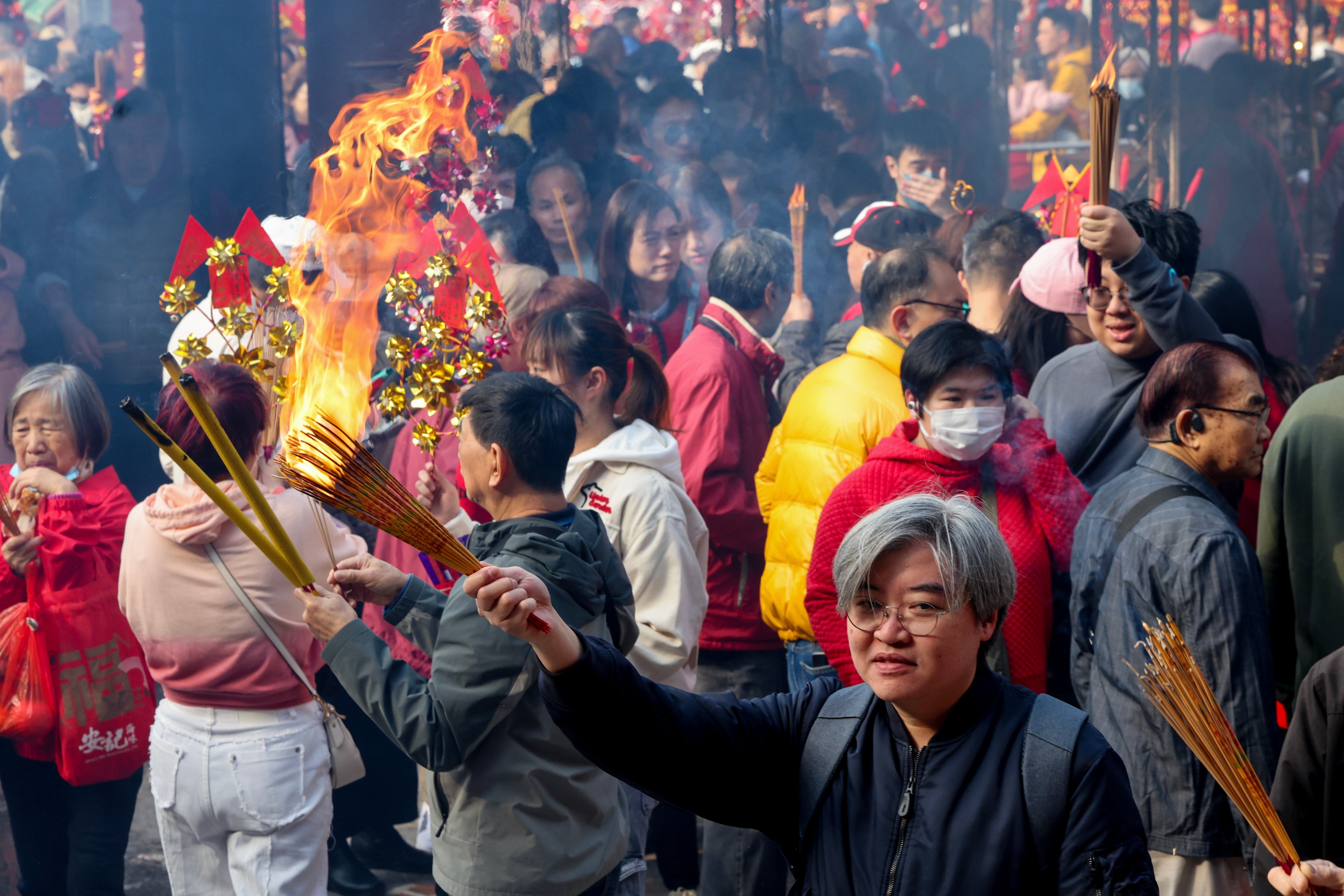 Crowds at Che Kung Temple in Sha Tin on the second day of the Lunar New Year. Photo: Dickson Lee