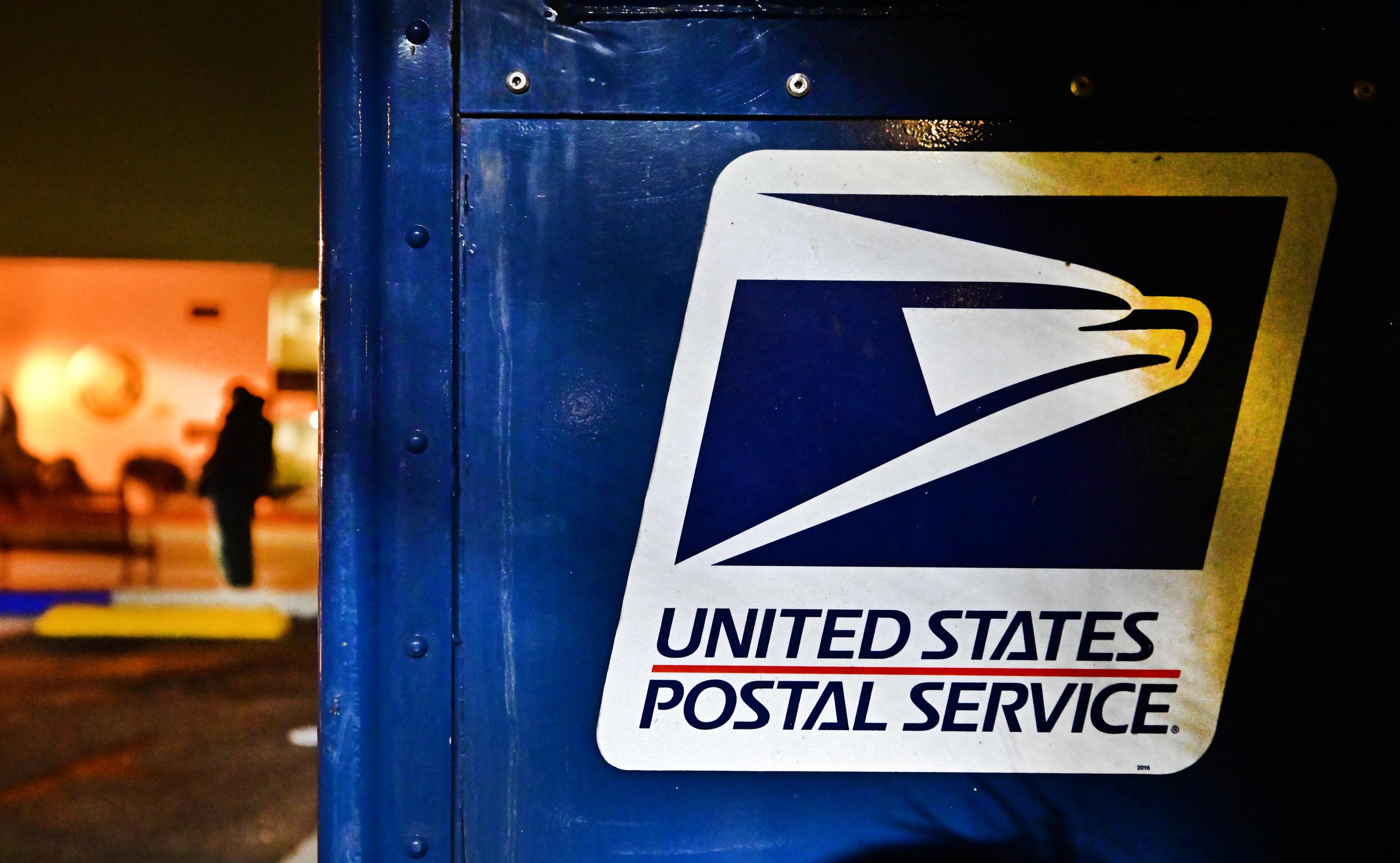 The US Postal Service reversed its decision to  temporarily halt accept low-value parcels from mainland China and Hong Kong. Photo: AFP