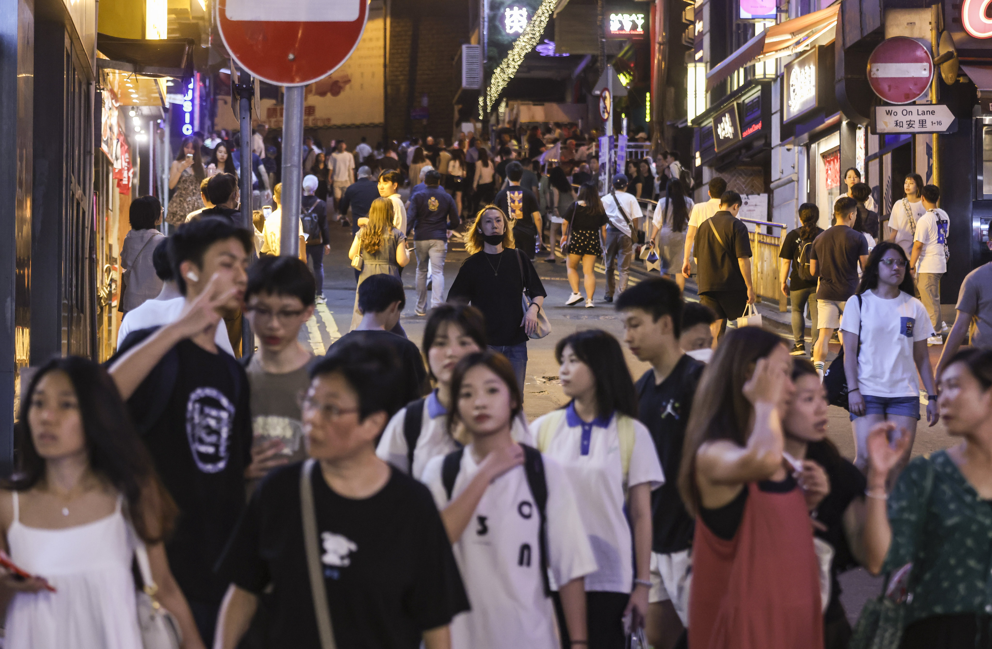 One of the incidents took place in Lan Kwai Fong in Central early on Saturday. Photo: Jonathan Wong