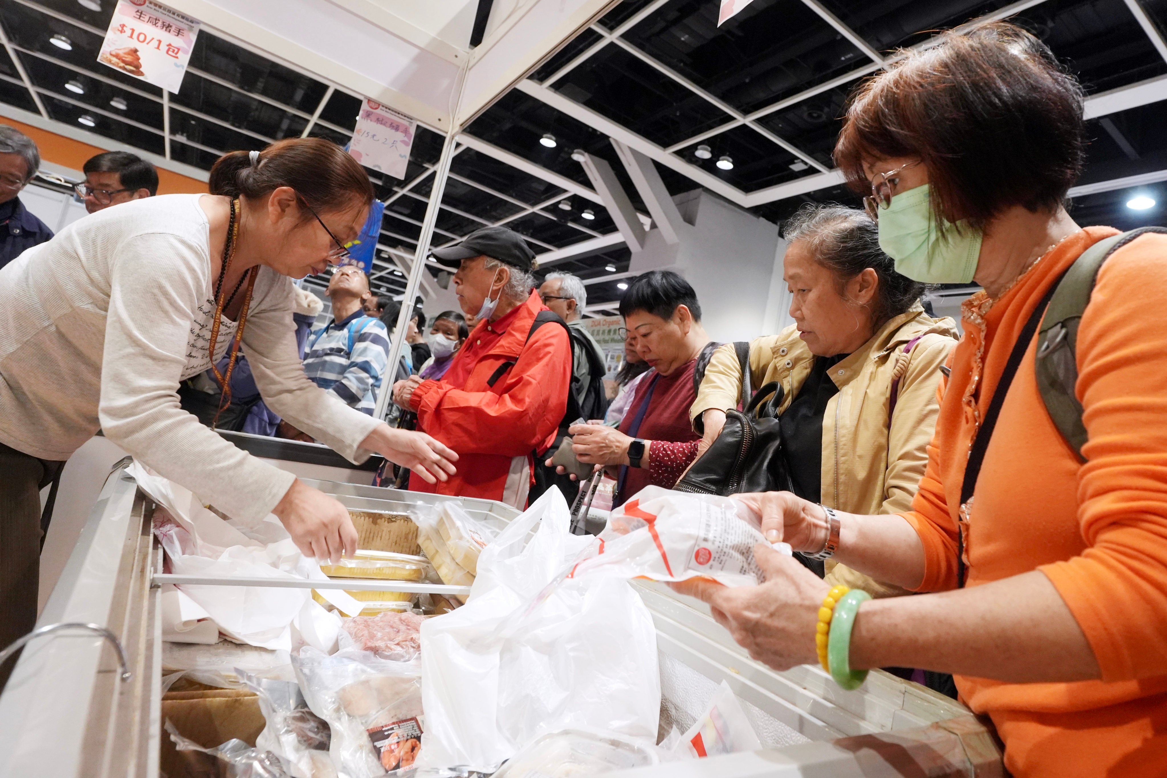 People attend the Hong Kong Food Festival 2024 at Hong Kong Convention and Exhibition Centre (HKCEC) in Wan Chai in December. The centre has been accredited by a prominent halal travel promotion company. Photo: Sun Yeung