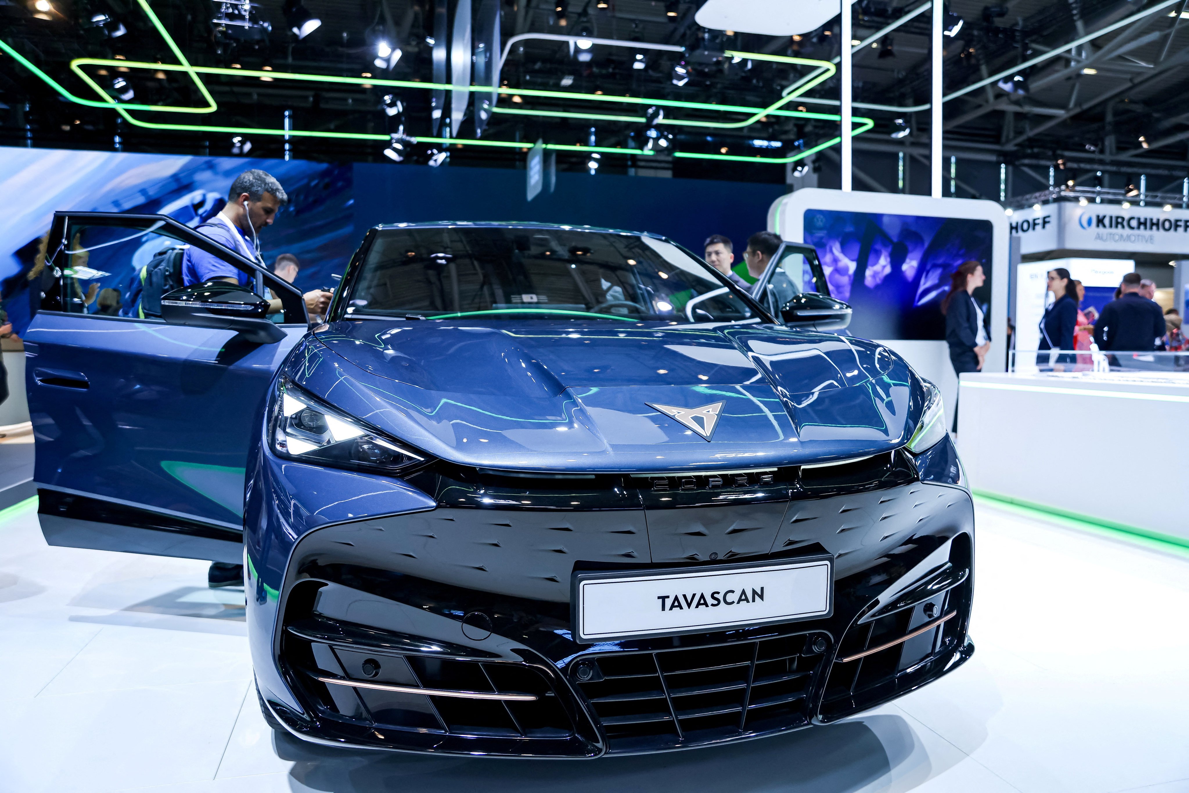 Visitors check out a Tavascan electric coupe from Cupra, a Spanish automobile manufacturer, a day ahead of the official opening of the 2023 Munich Auto Show IAA Mobility in Munich, Germany, on September 4, 2023. Photo: Reuters