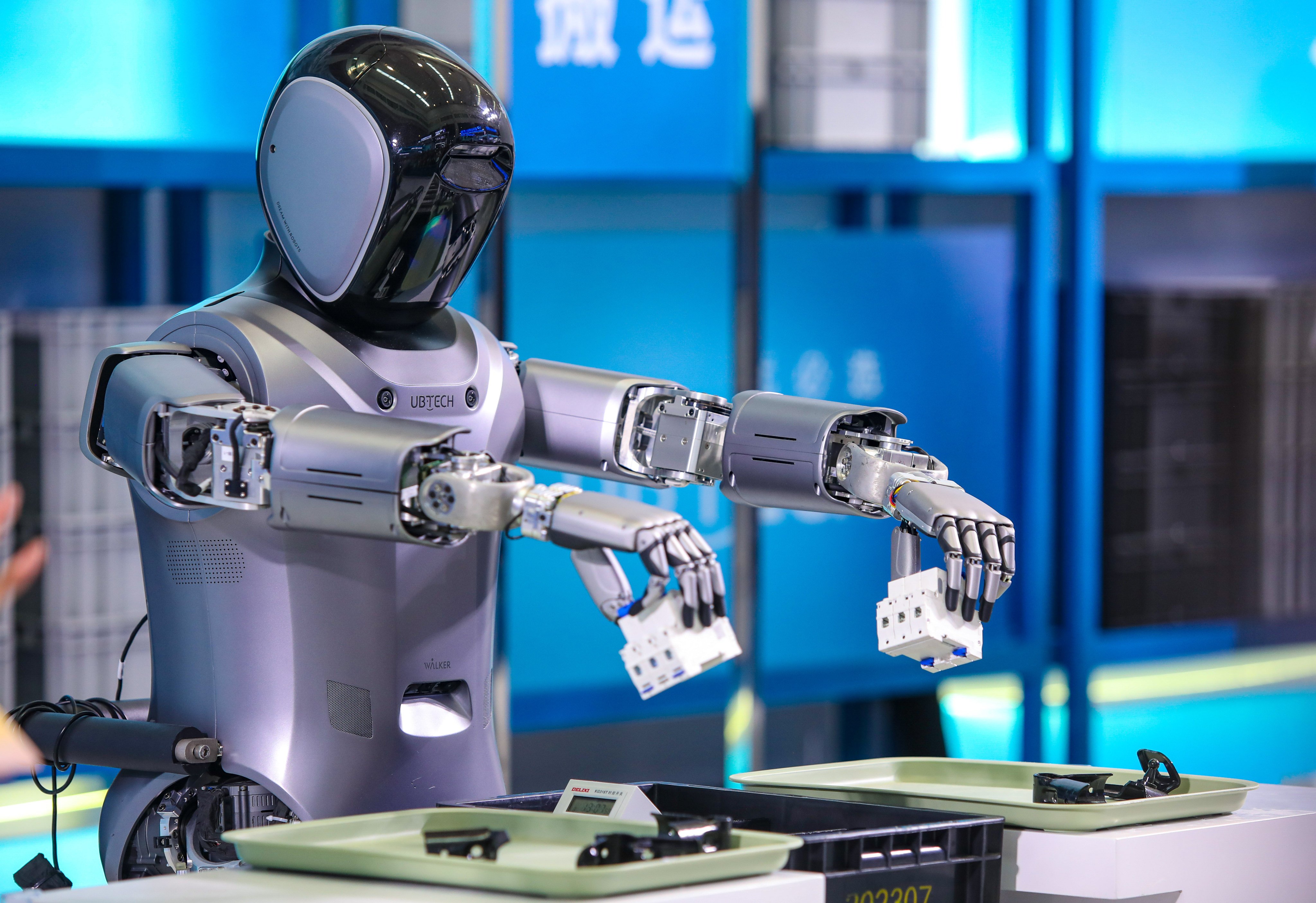 China’s workforce is bracing for the impact of artificial intelligence. Photo: Simon Song