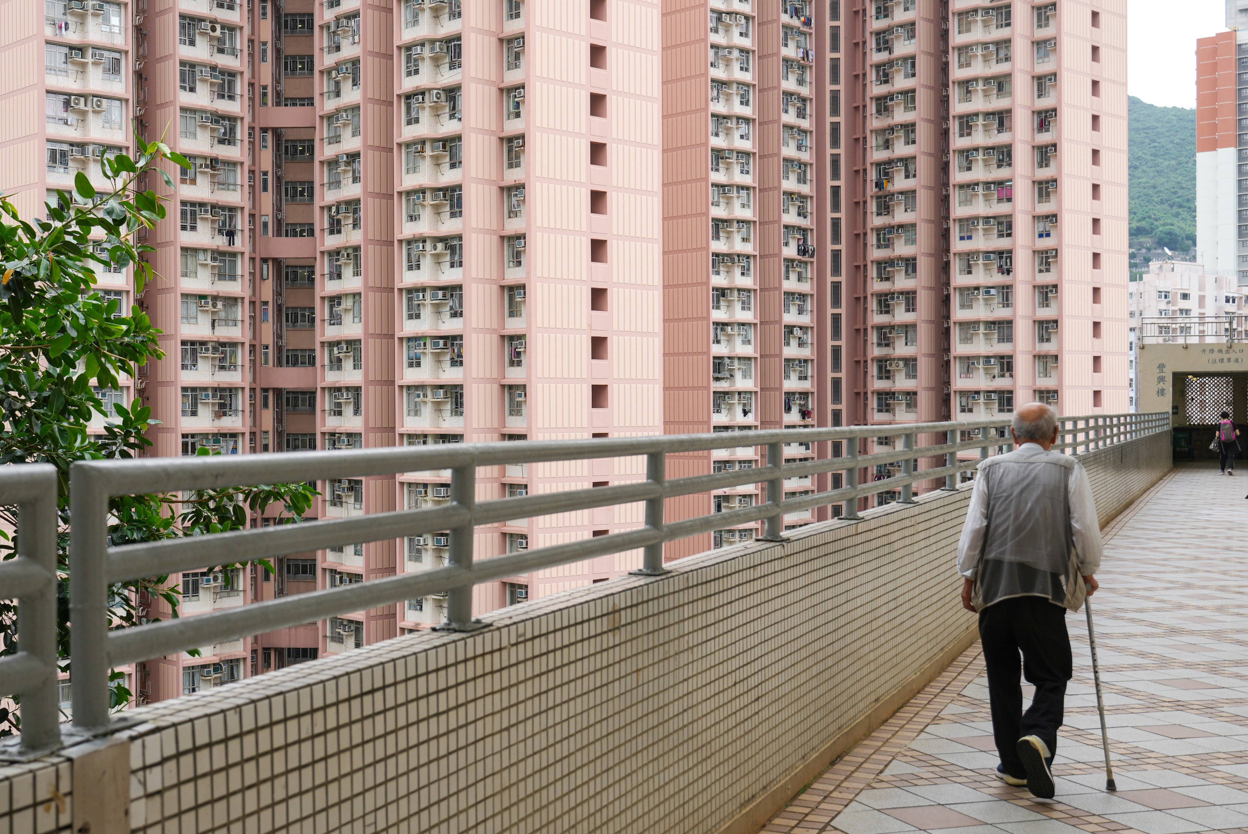 The housing minister has shrugged off privacy concerns over the pilot scheme. Photo: Sam Tsang