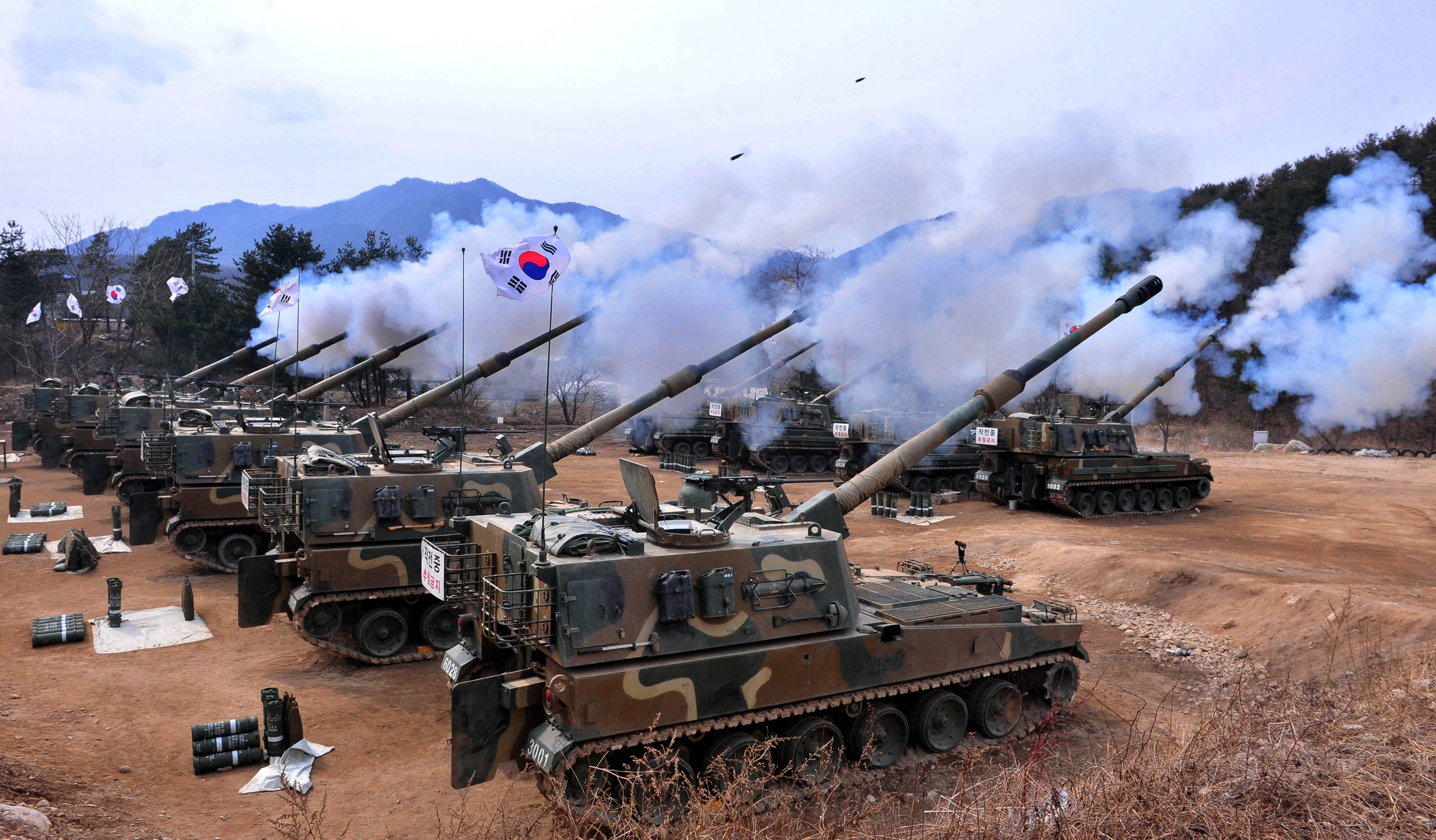 South Korea’s K9 Thunder 155mm self-propelled howitzers now come with South Korean engines. Photo: AFP