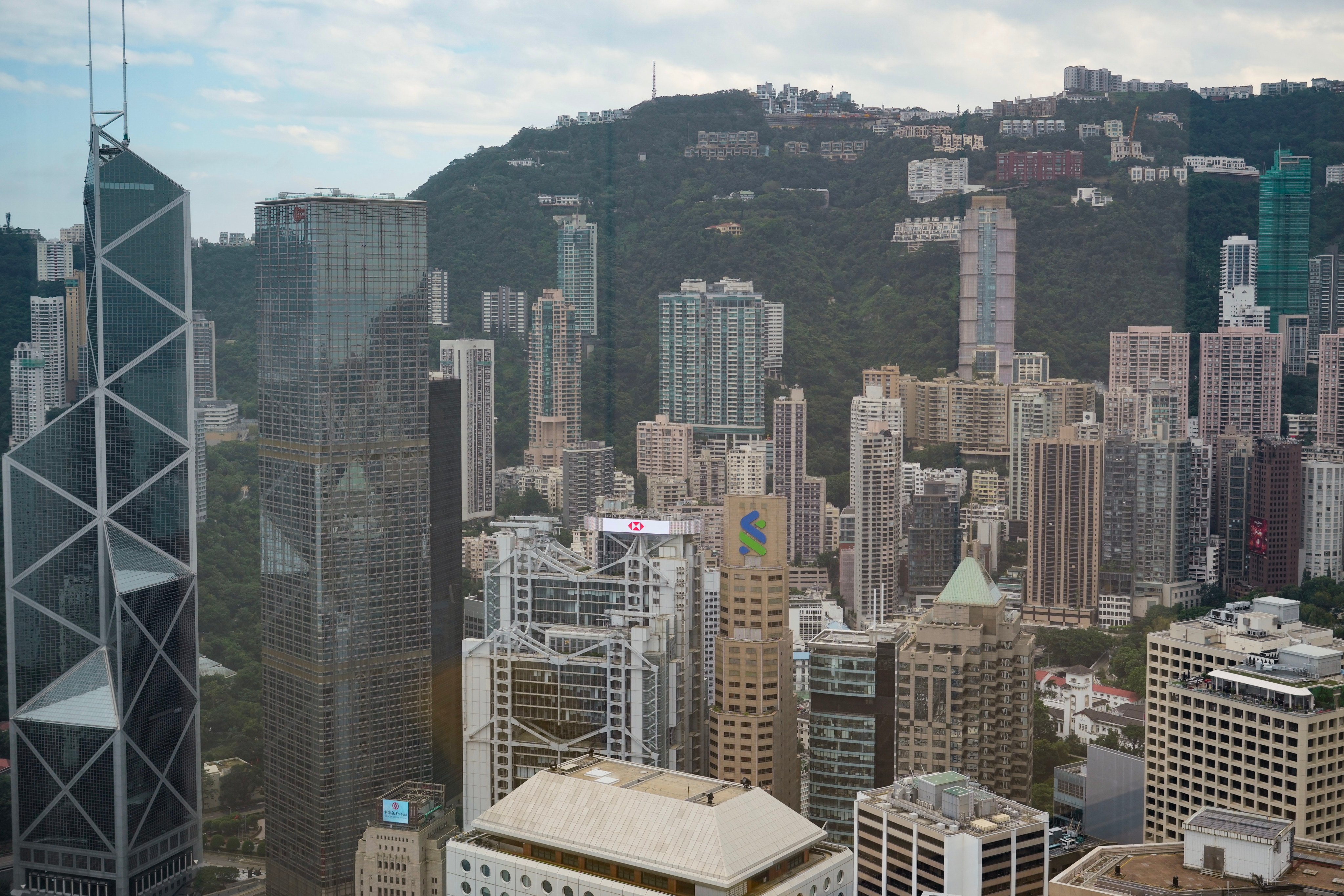 Hong Kong banks have heavy exposure to the city’s real estate sector. Photo: May Tse