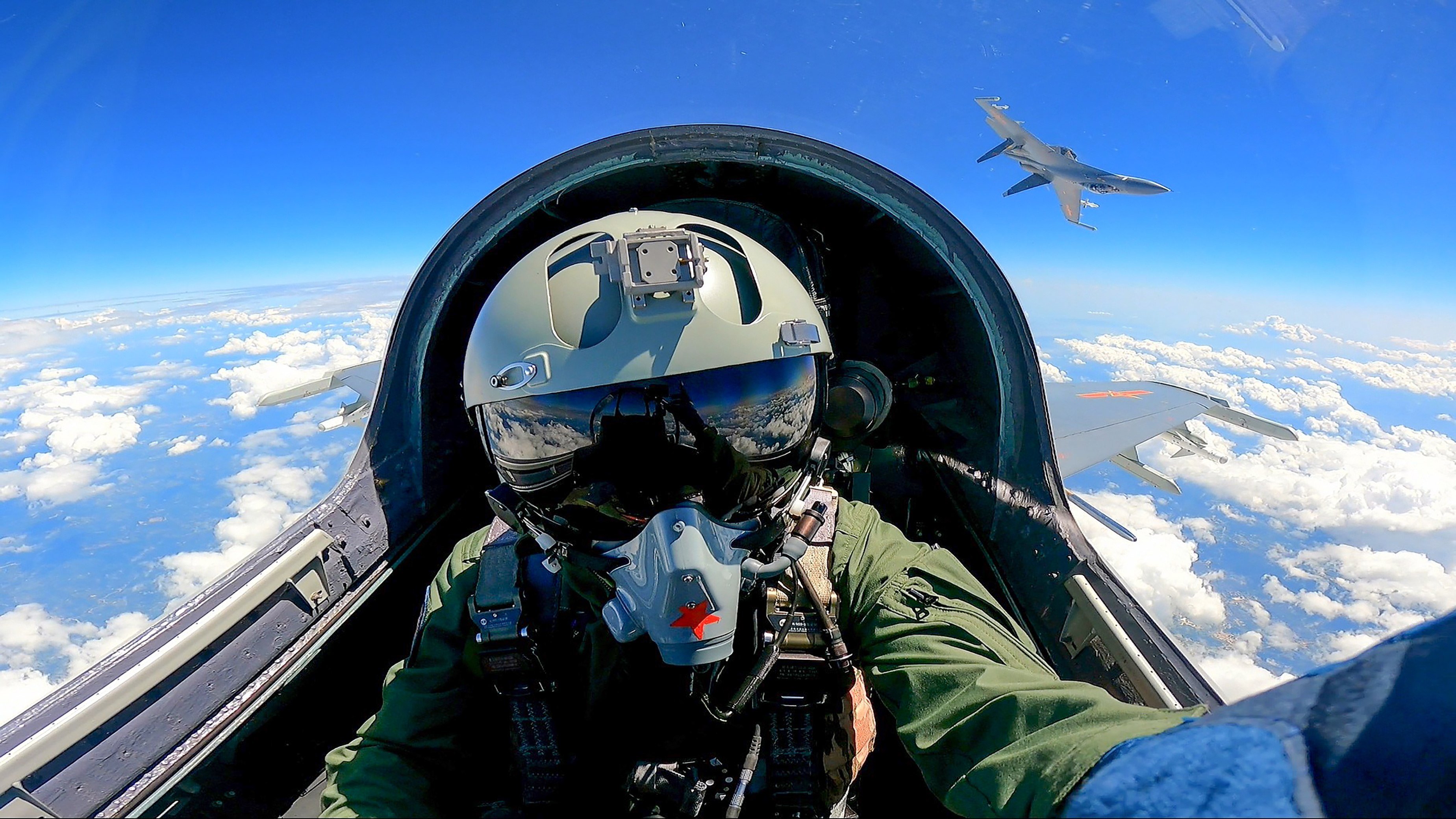 AI testing is now a key part of the hiring process in the PLA Air Force as recruiter refine their methods of finding pilots with the right stuff. Photo: EPA-EFE / Xinhua