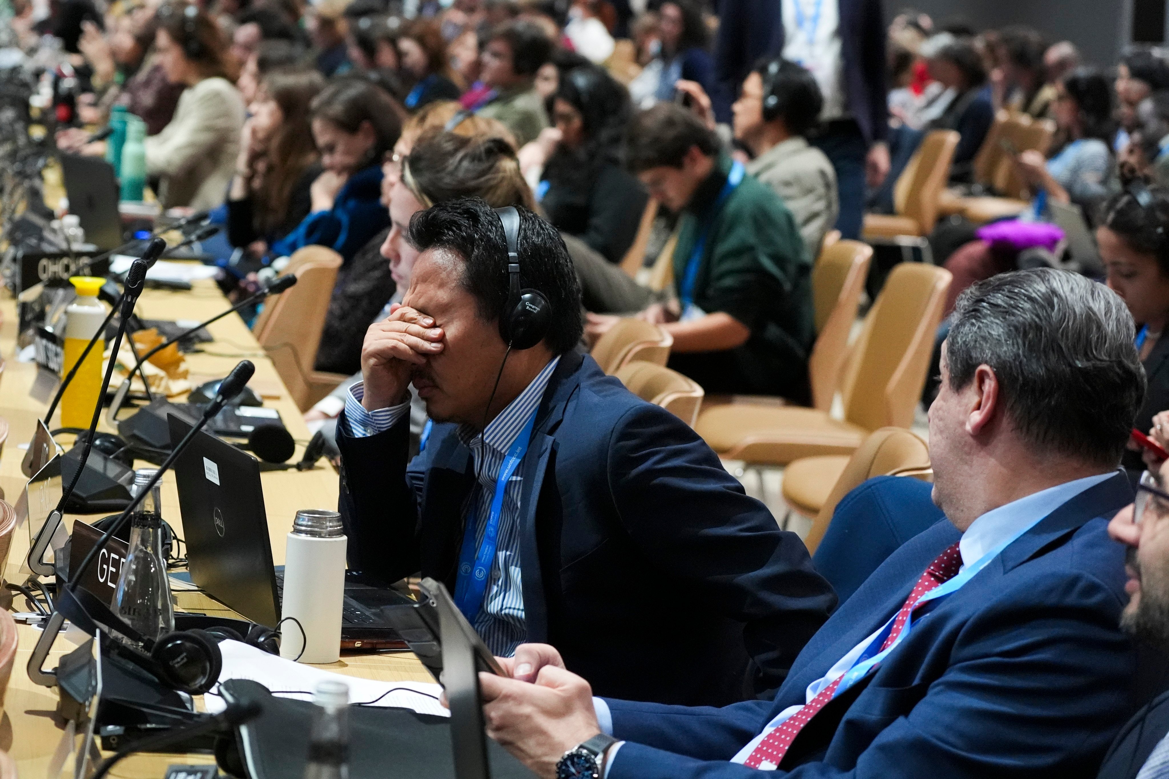 An attendee reacts during a closing session of the UN climate summit in Baku, Azerbaijan, on November 24, 2024. Photo: AP