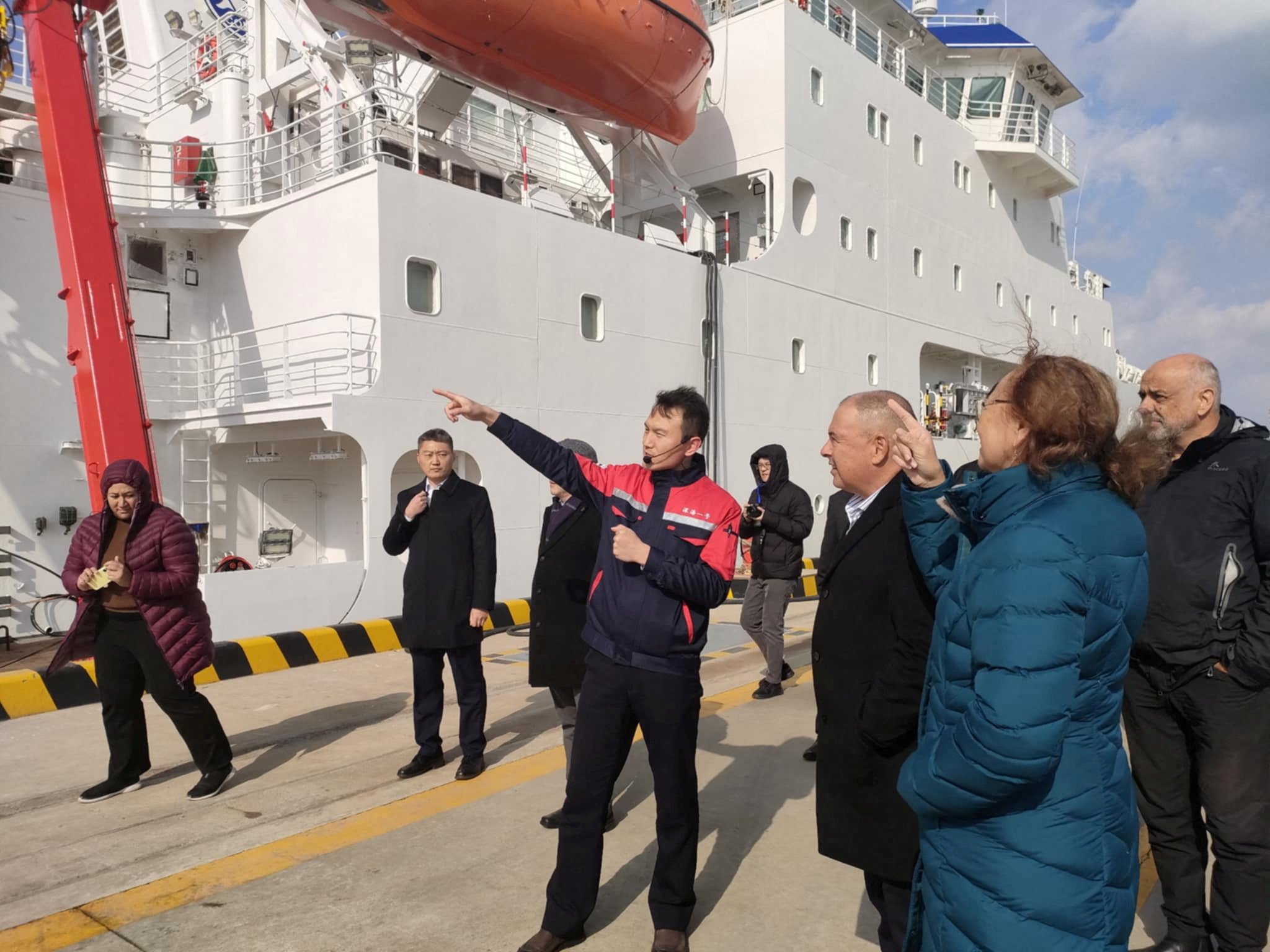 Cook Islands’ Prime Minister Mark Brown visits the National Deep Sea Centre in Qingdao, China in this picture released on February 12, 2025. Photo: Mark Brown, Prime Minister of the Cook Islands / Facebook via Reuters