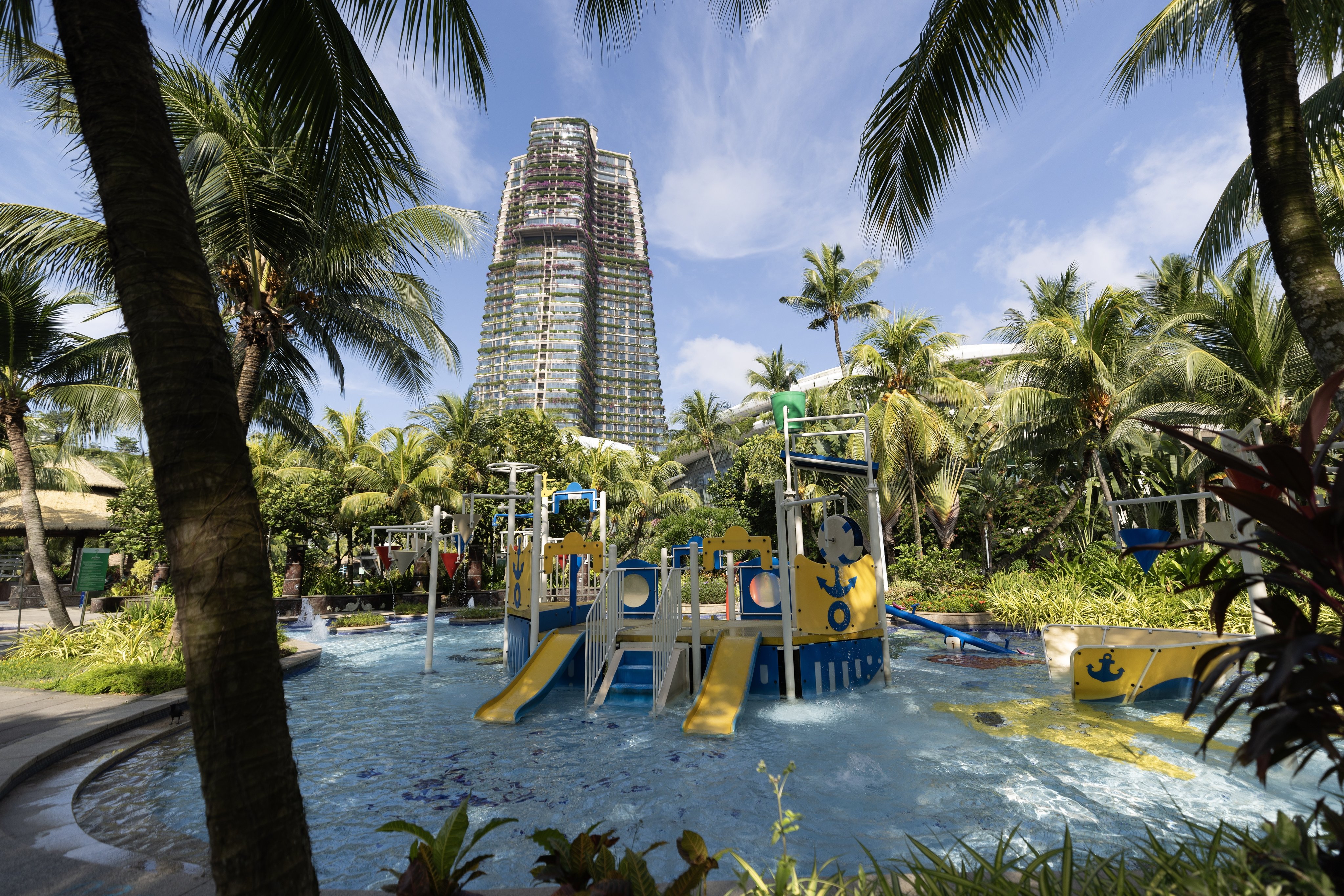 An empty water park at Chinese developer Country Garden’s Forest City project in Johor Bahru, Malaysia, in December 2023. Photo: EPA-EFE