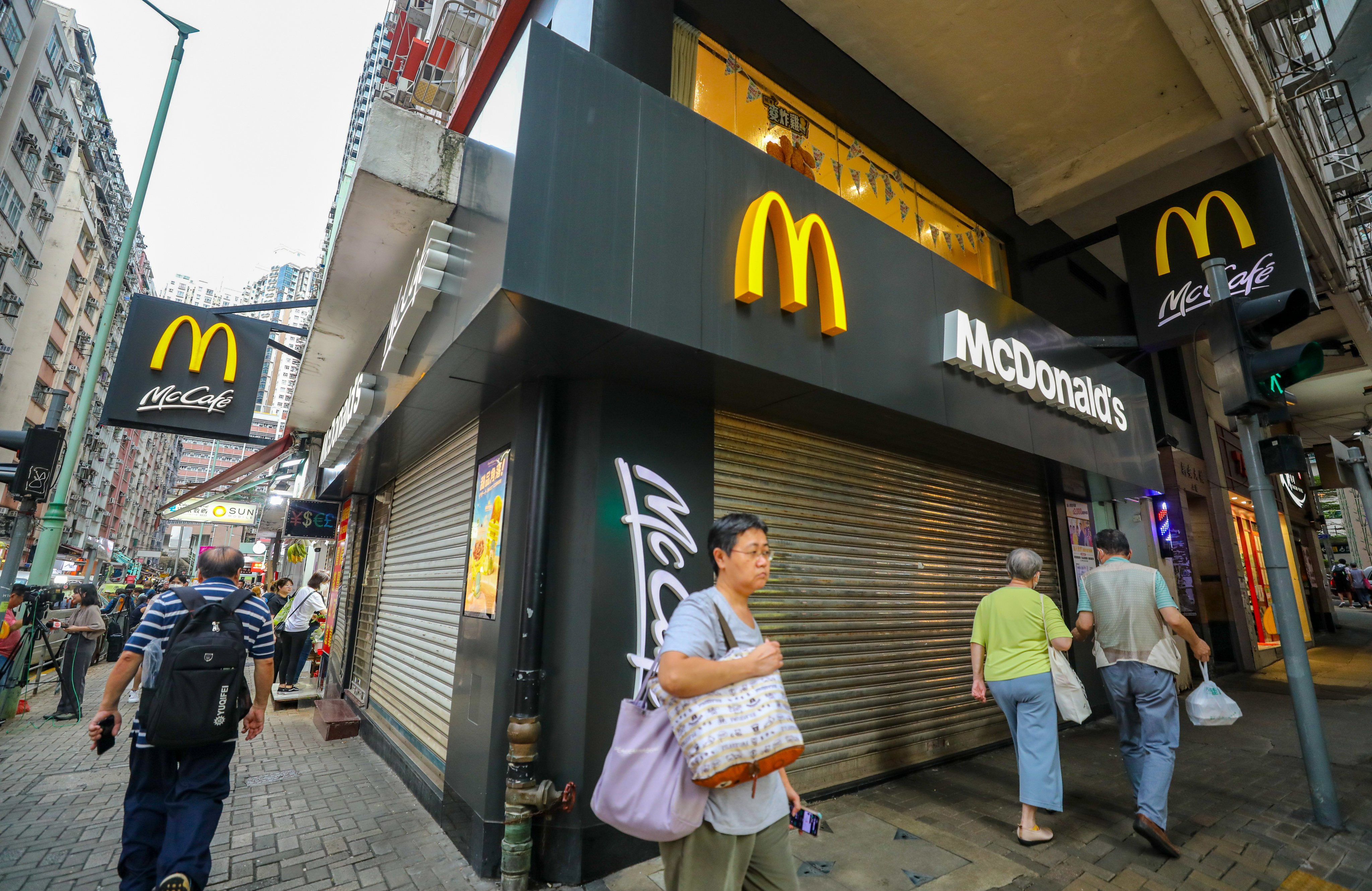 The McDonald’s outlet on Hill Road in Western district, where Chan Chi-shing attacked his manager, resulting in a 10-year prison sentence for the worker. Photo: Xiaomei Chen